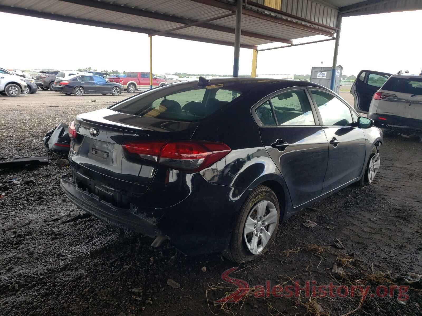 3KPFK4A76HE102381 2017 KIA FORTE