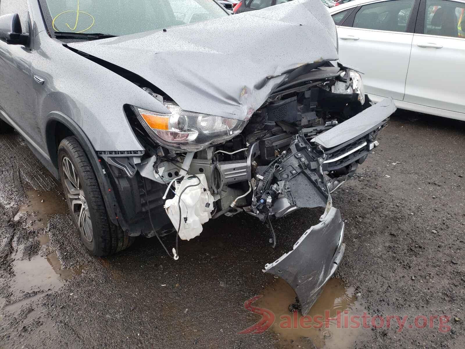 JA4AR4AW7JZ007152 2018 MITSUBISHI OUTLANDER