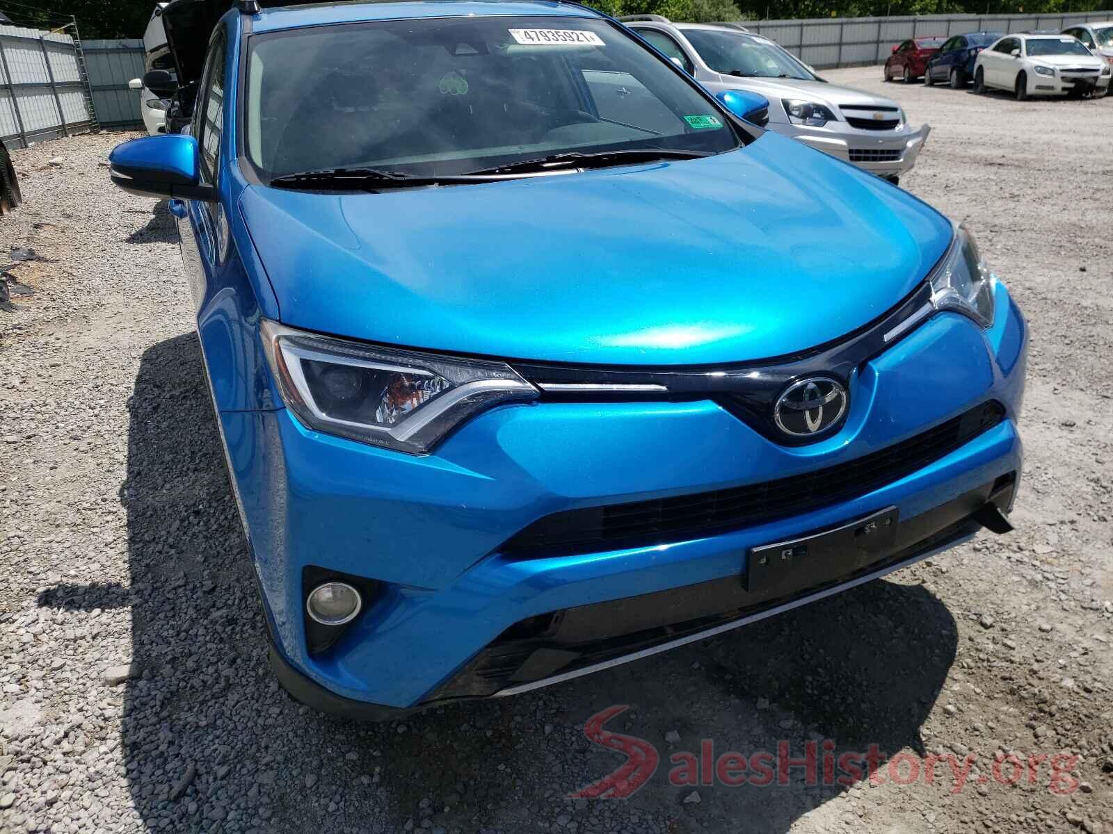 2T3RFREV5HW622910 2017 TOYOTA RAV4