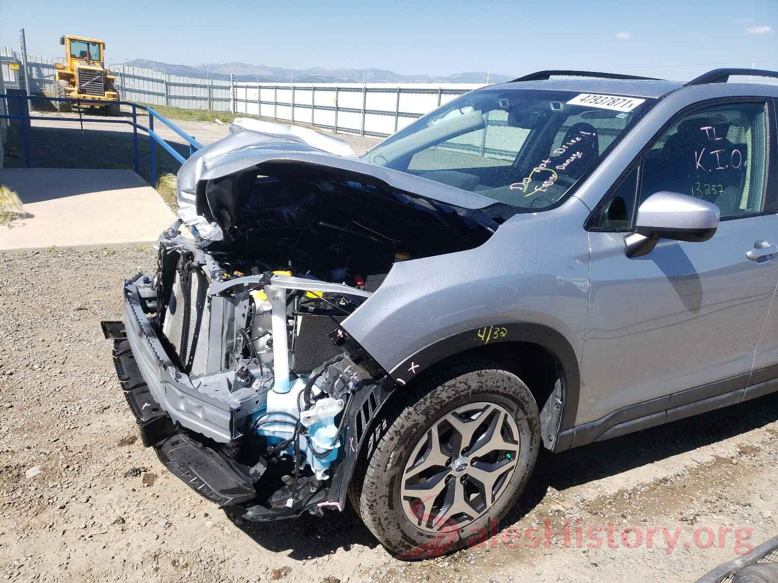 JF2SKAGC6KH463923 2019 SUBARU FORESTER