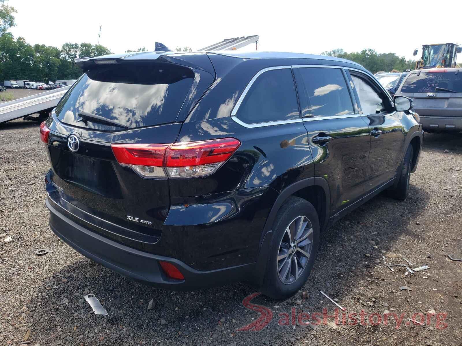 5TDJZRFH1JS878711 2018 TOYOTA HIGHLANDER