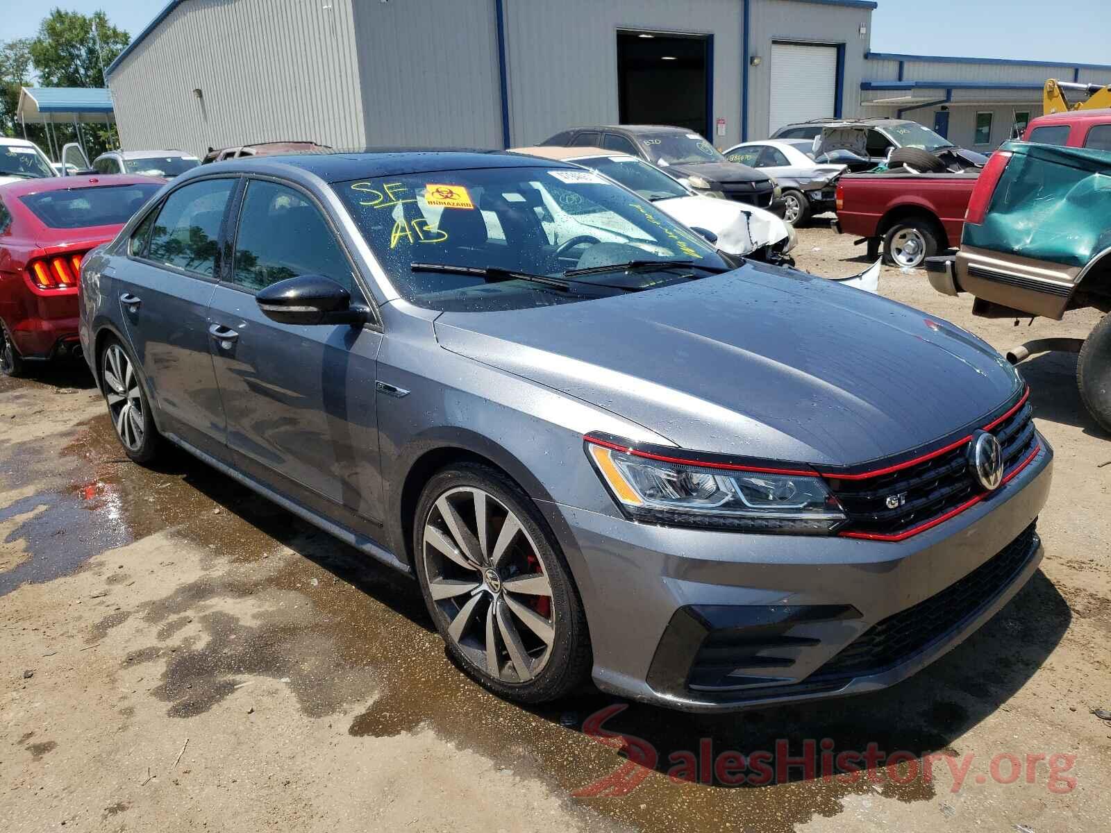 1VWJM7A38JC034937 2018 VOLKSWAGEN PASSAT