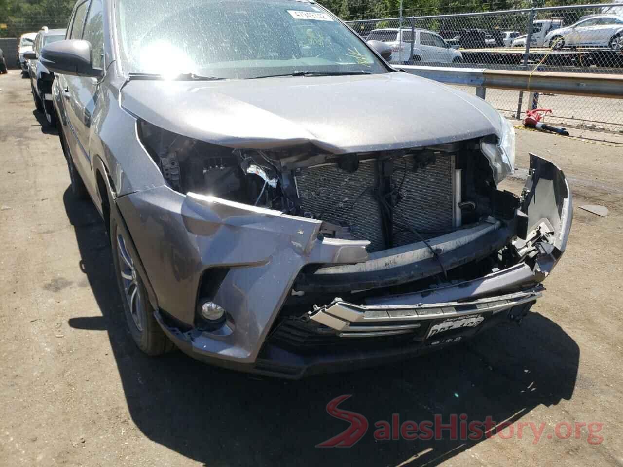 5TDJZRFH1KS605978 2019 TOYOTA HIGHLANDER