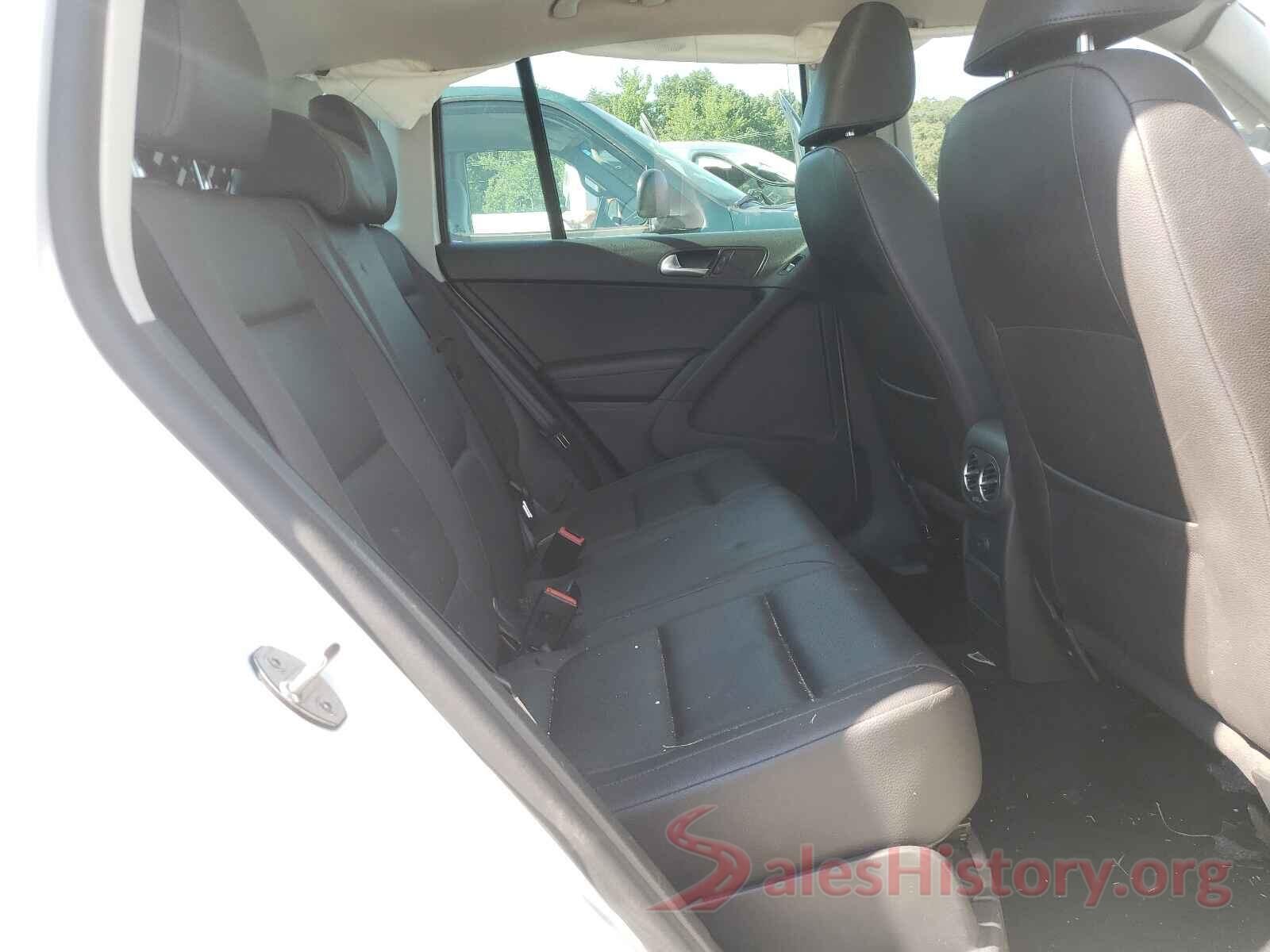 WVGBV7AX8GW584018 2016 VOLKSWAGEN TIGUAN