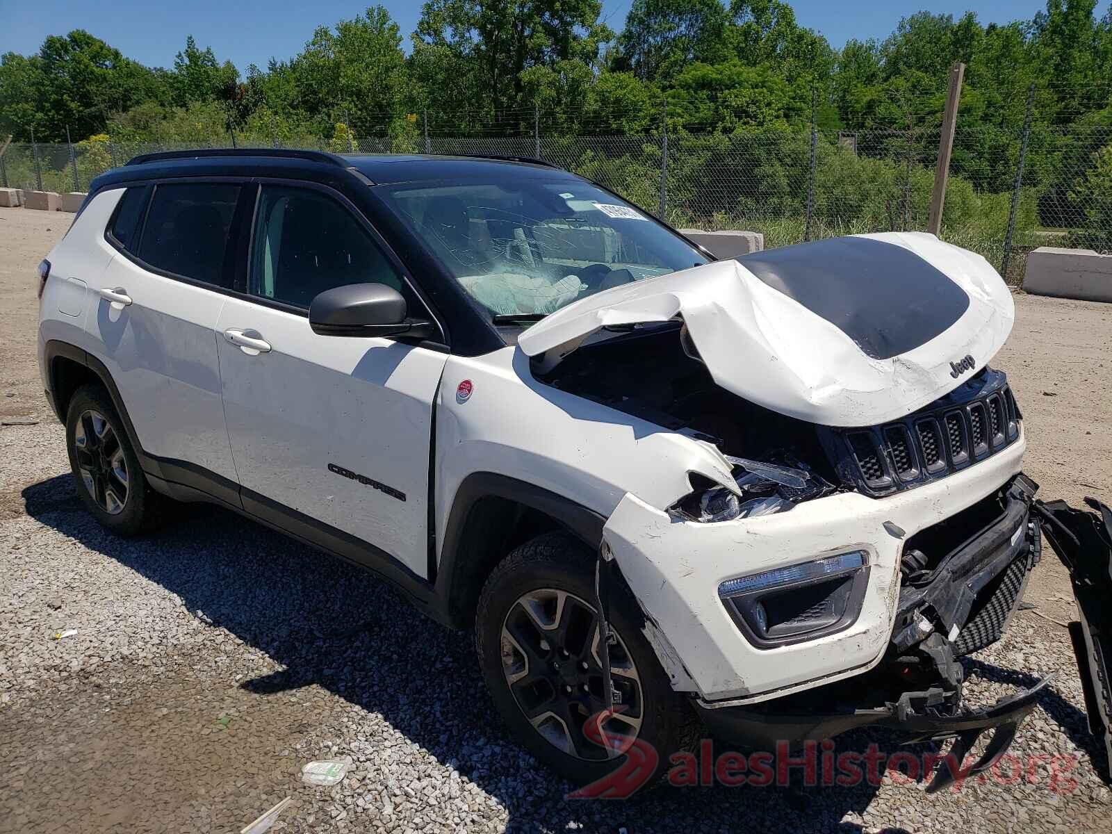 3C4NJDDB0JT211760 2018 JEEP COMPASS