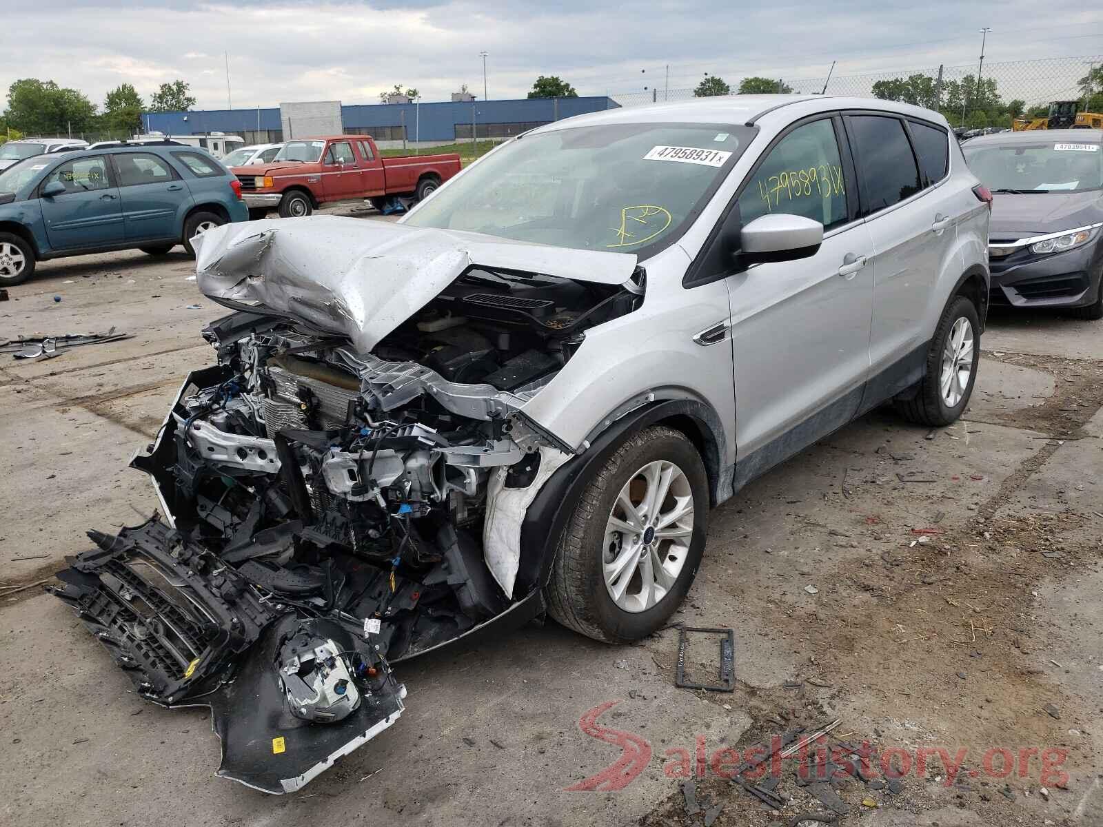 1FMCU9GD1KUC00682 2019 FORD ESCAPE