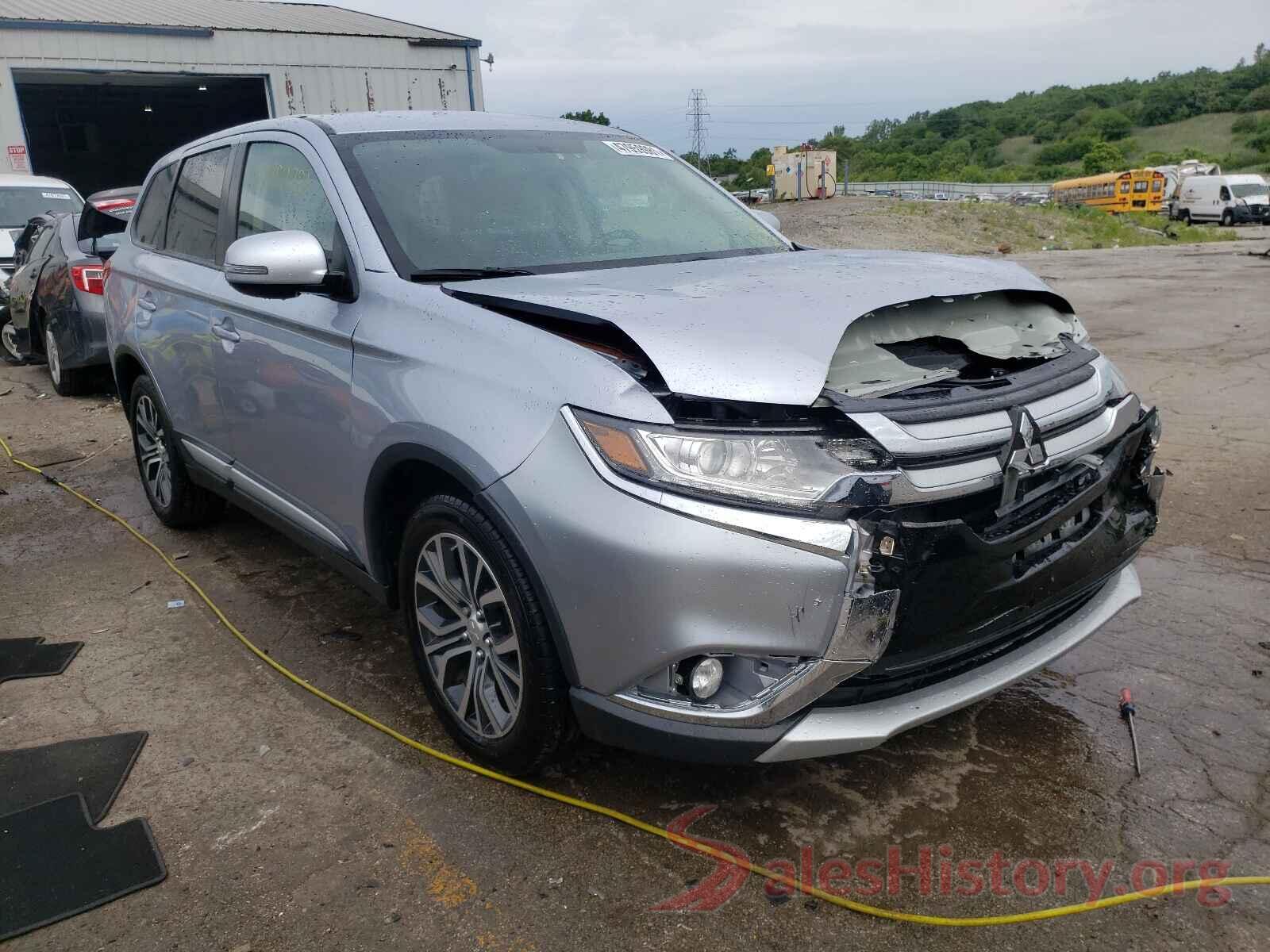 JA4AD3A38HZ035003 2017 MITSUBISHI OUTLANDER