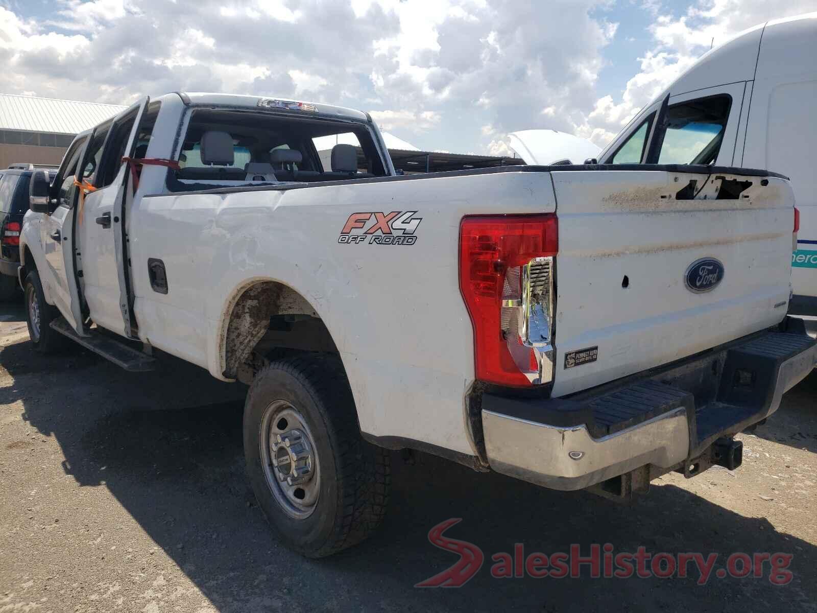 1FT7W2B68JED01999 2018 FORD F250