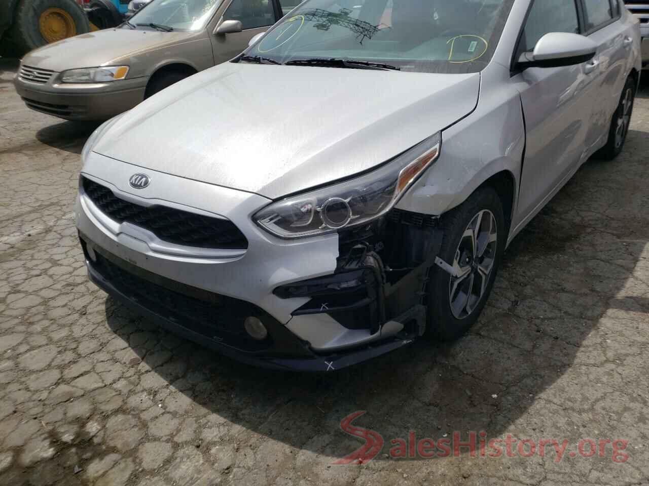 3KPF24AD8ME307040 2021 KIA FORTE