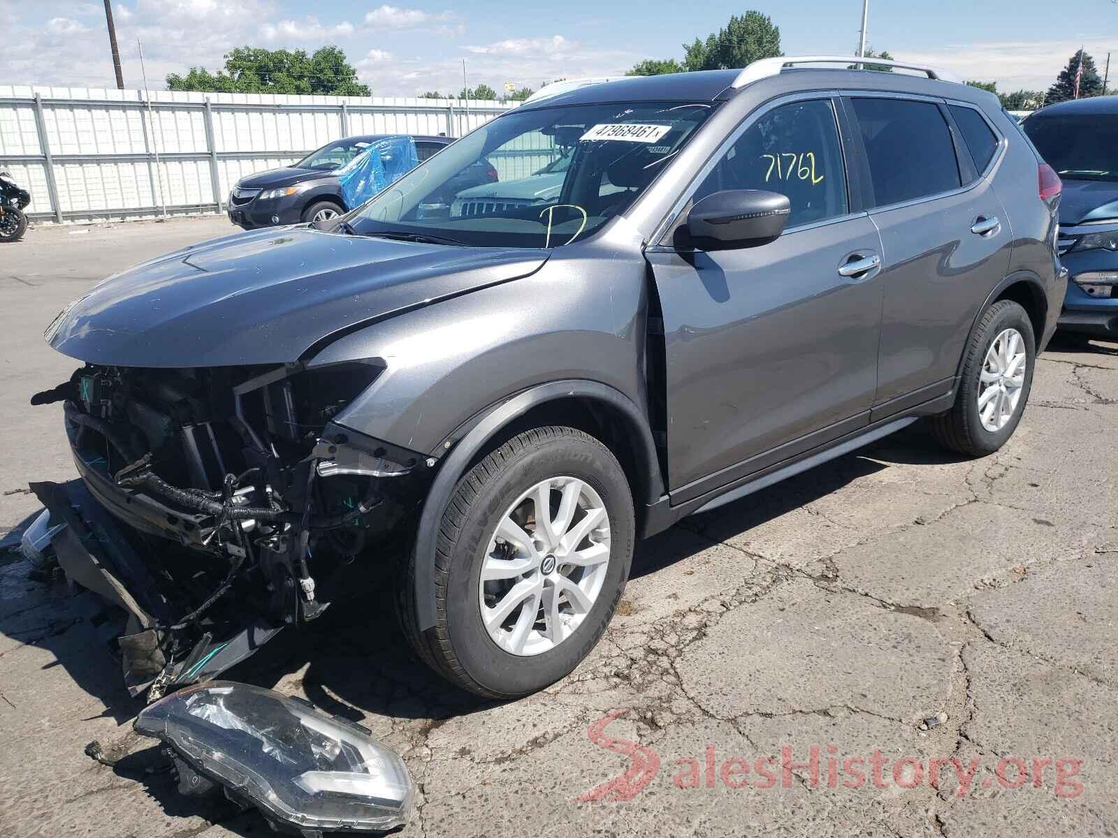 JN8AT2MV2JW305581 2018 NISSAN ROGUE