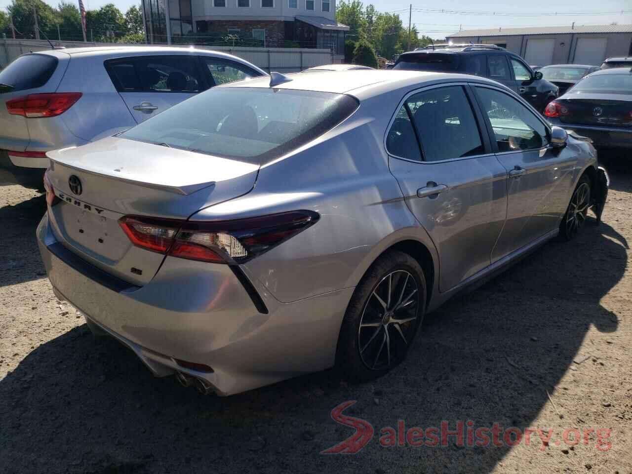 4T1S11AK2NU685769 2022 TOYOTA CAMRY