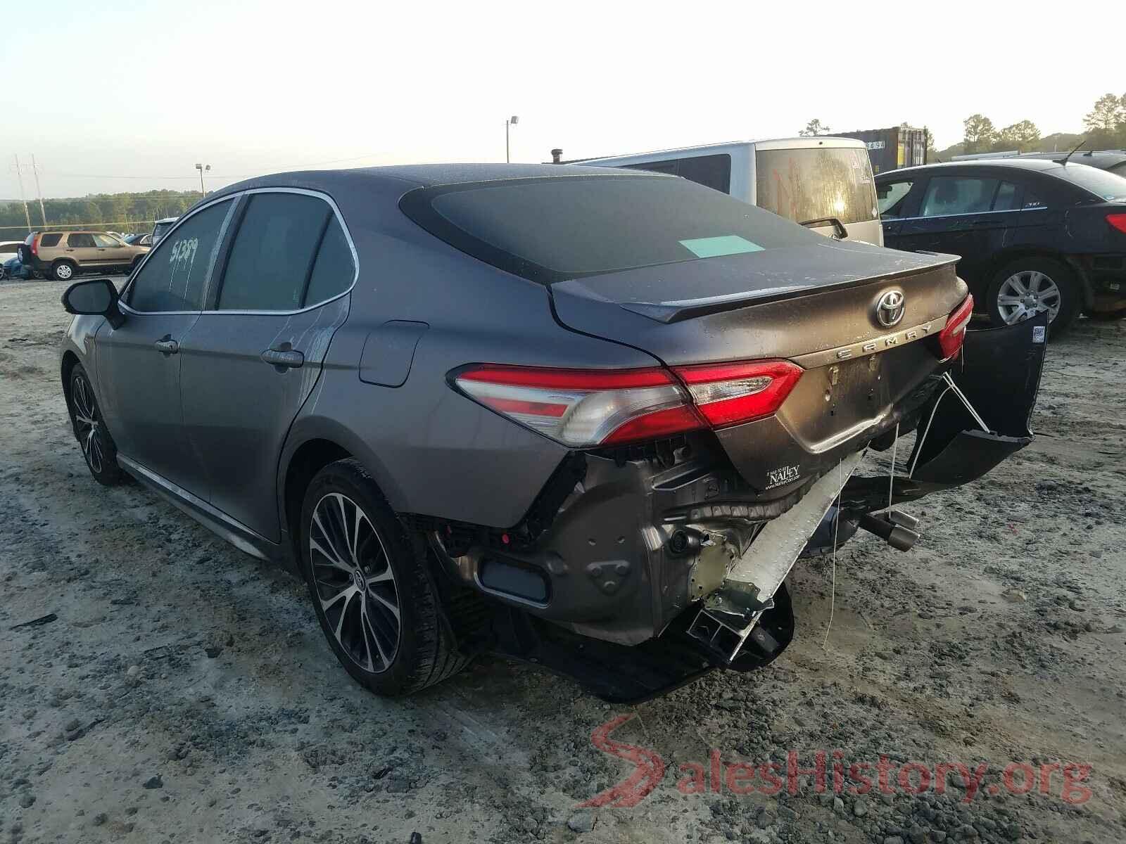 4T1B11HK3JU672108 2018 TOYOTA CAMRY