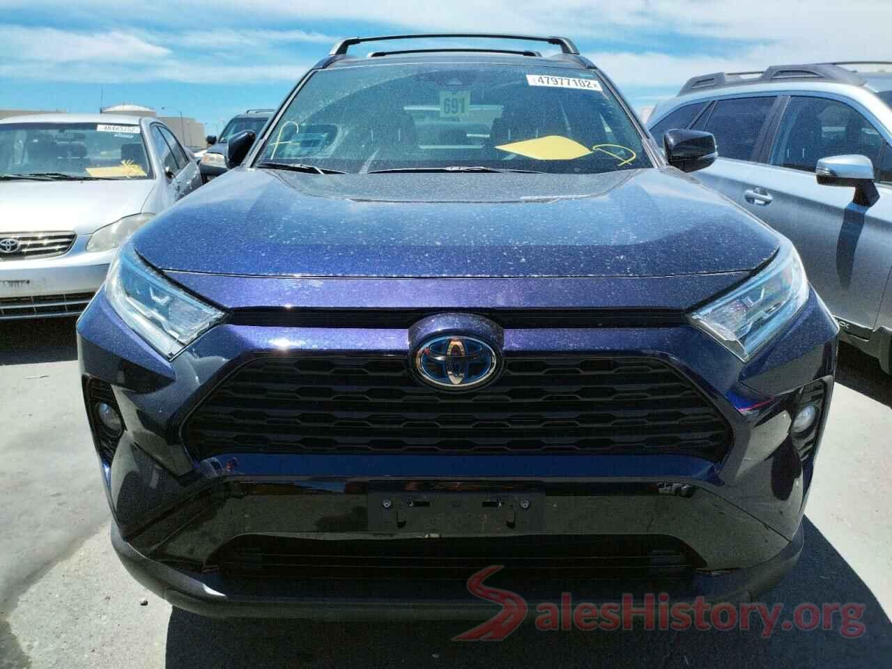 JTMEWRFVXKJ007868 2019 TOYOTA RAV4