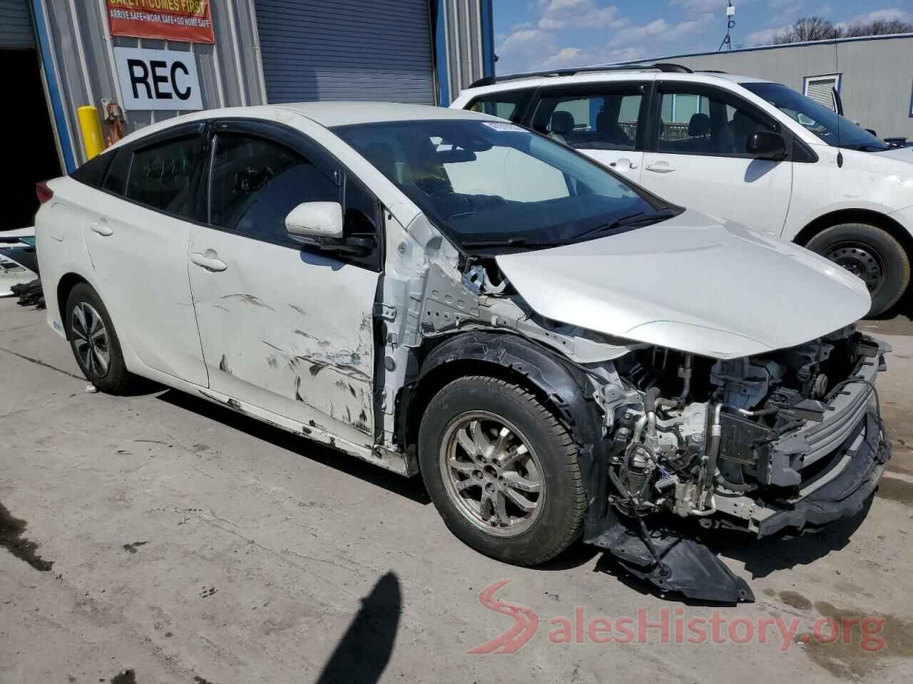 JTDKARFP2H3034482 2017 TOYOTA PRIUS