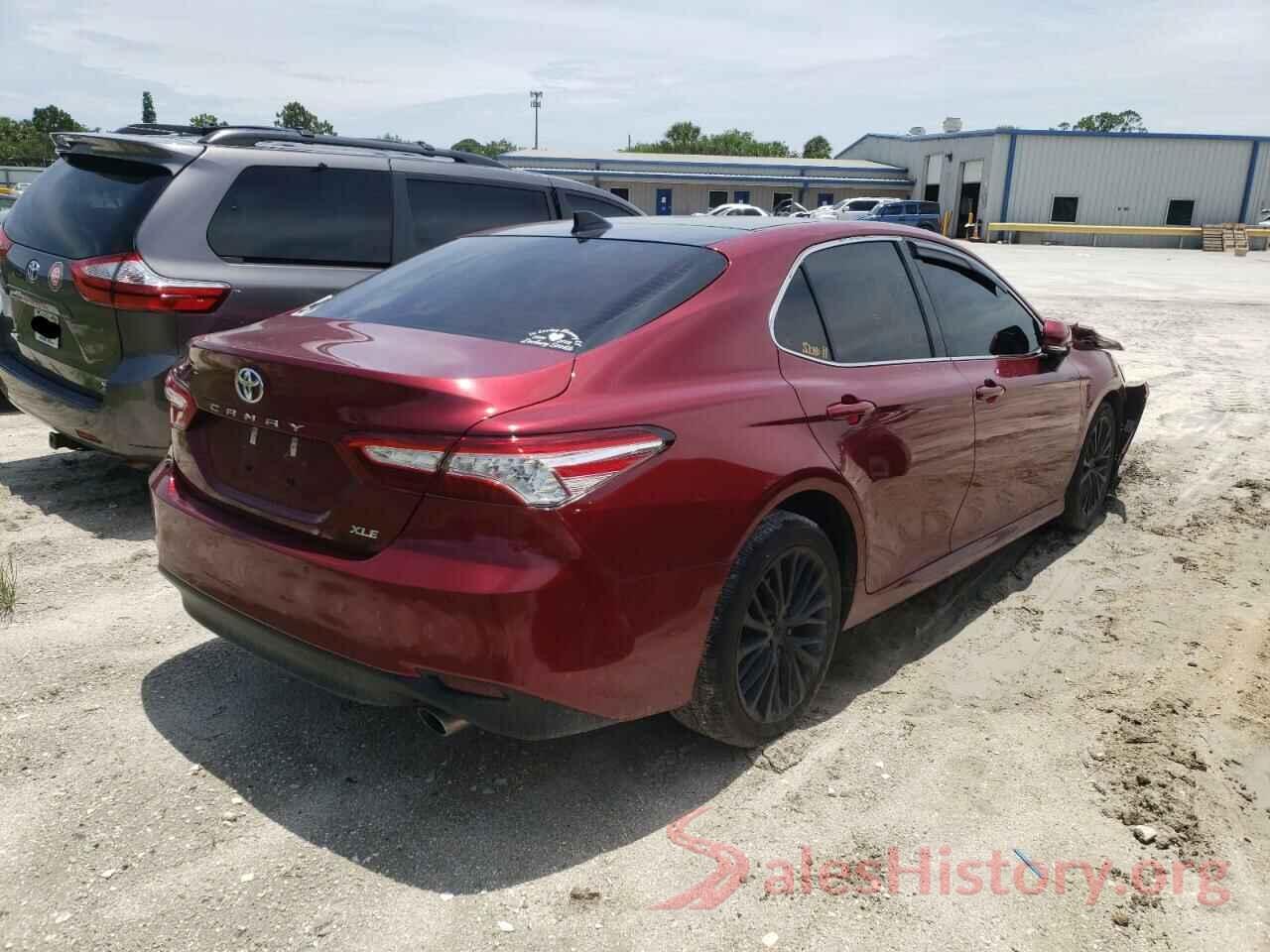 4T1B11HK1JU551383 2018 TOYOTA CAMRY