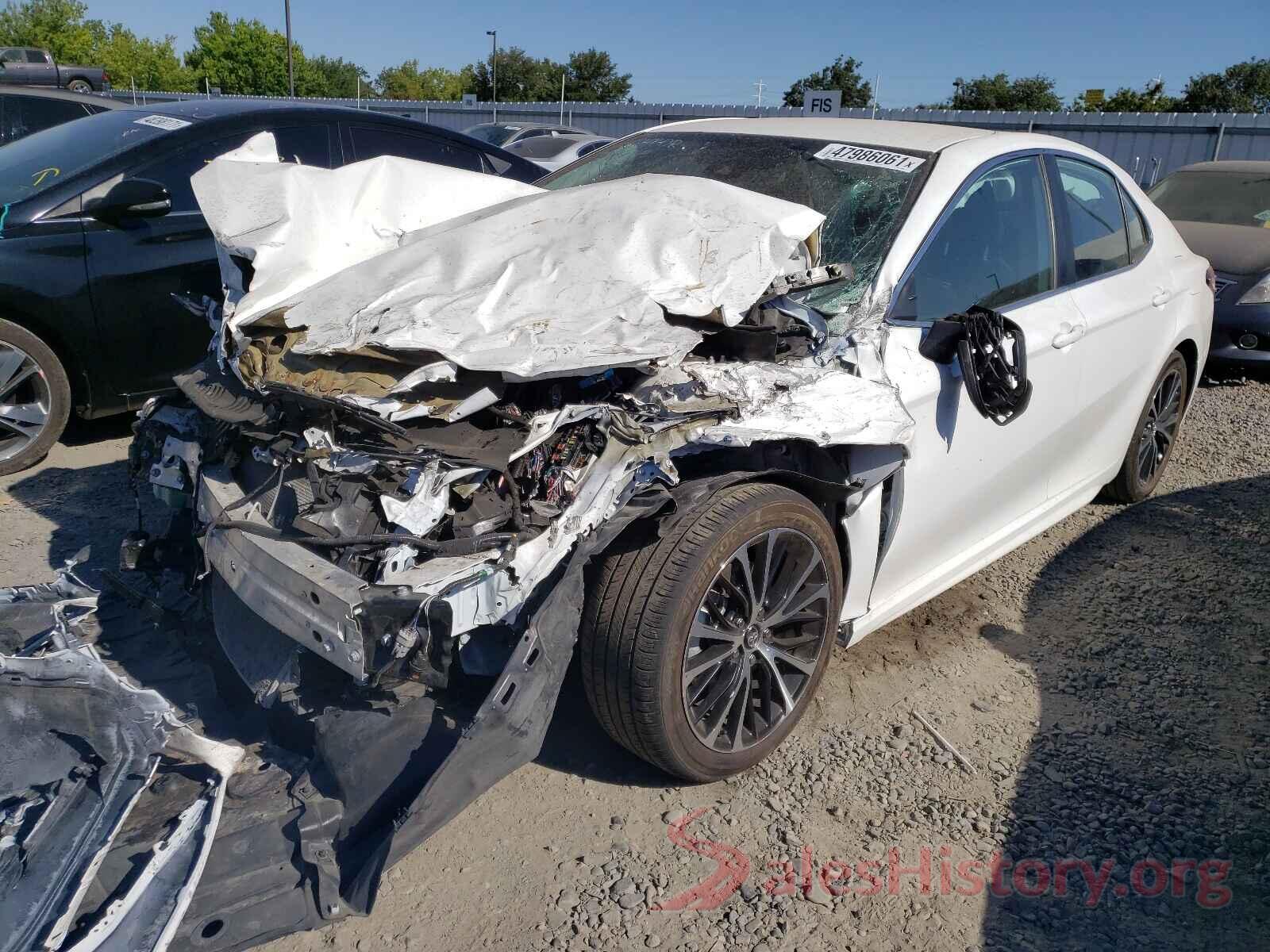 4T1B11HK2KU228588 2019 TOYOTA CAMRY