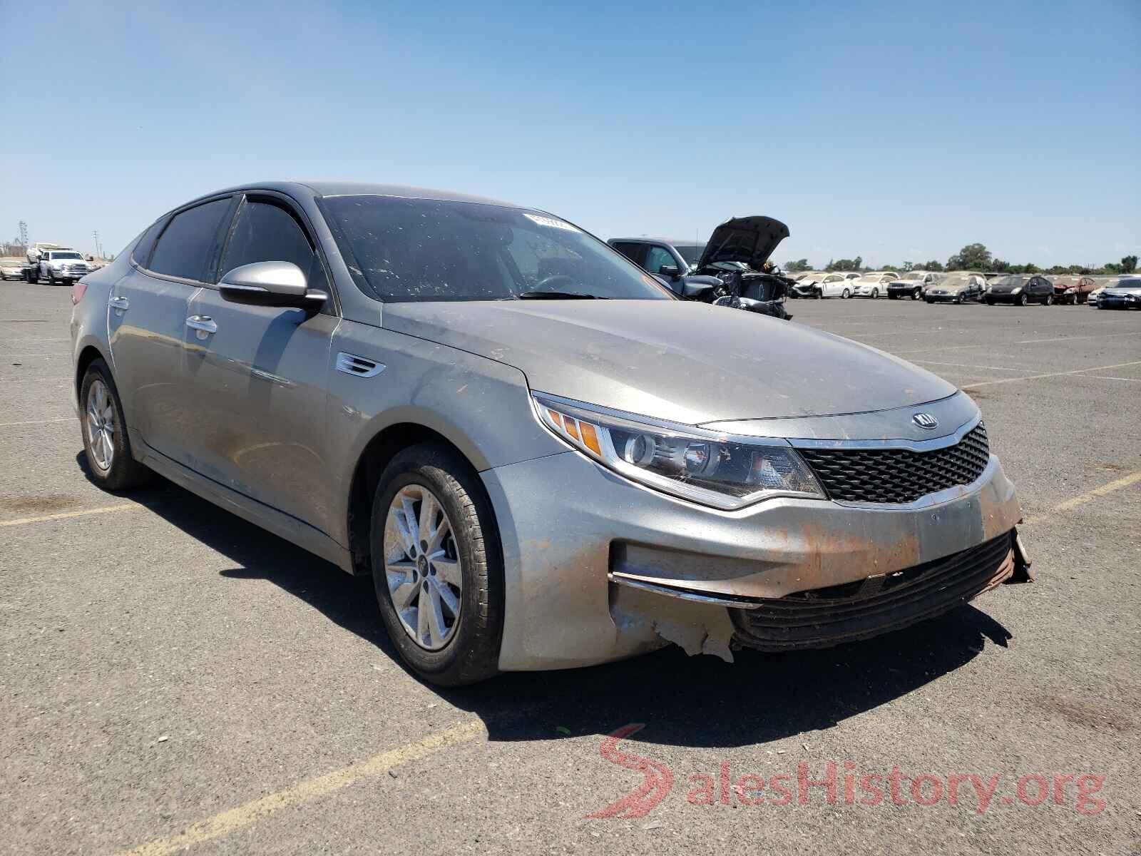 5XXGT4L33JG207811 2018 KIA OPTIMA