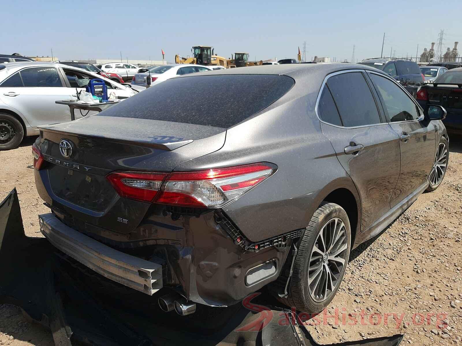 4T1B11HK0JU644251 2018 TOYOTA CAMRY