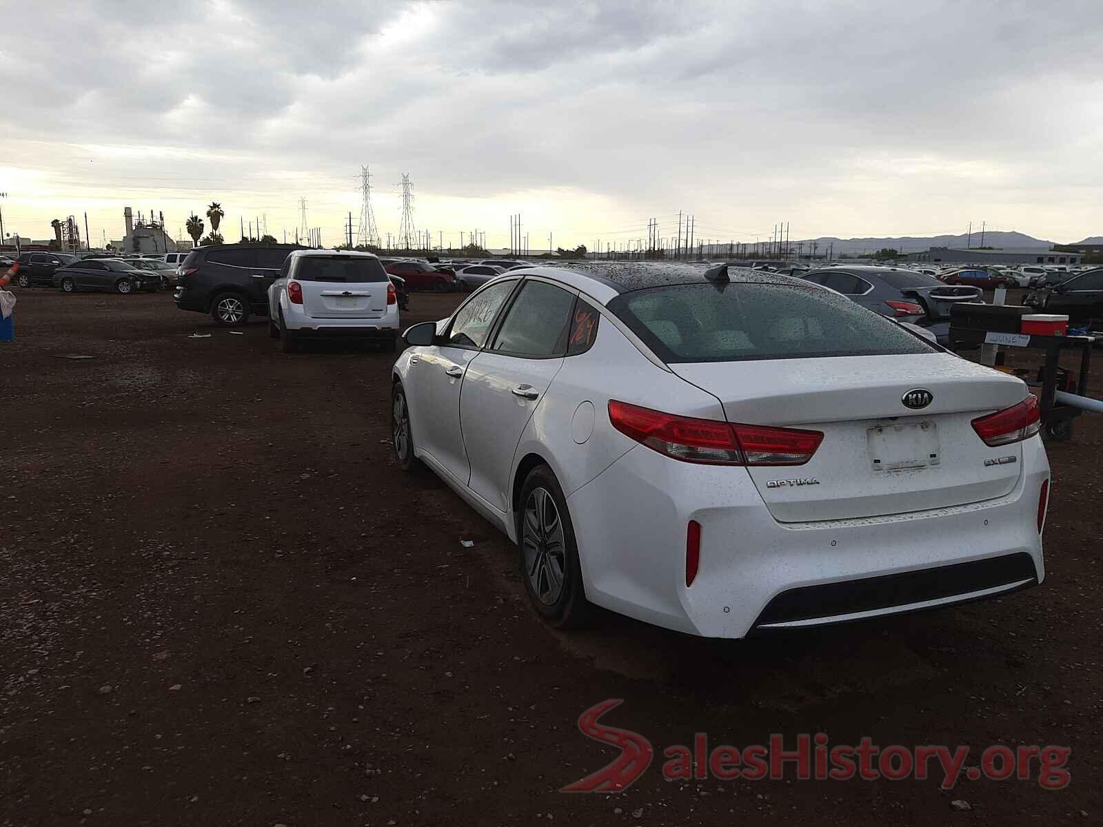 KNAGU4LE8H5011230 2017 KIA OPTIMA