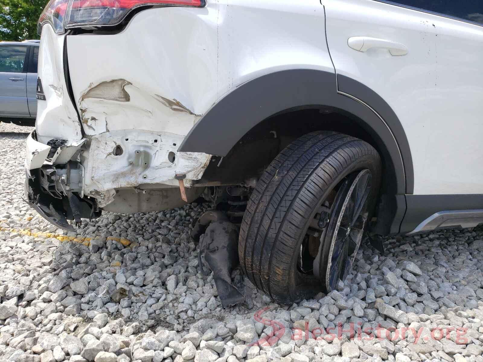 2T3RFREVXJW709837 2018 TOYOTA RAV4