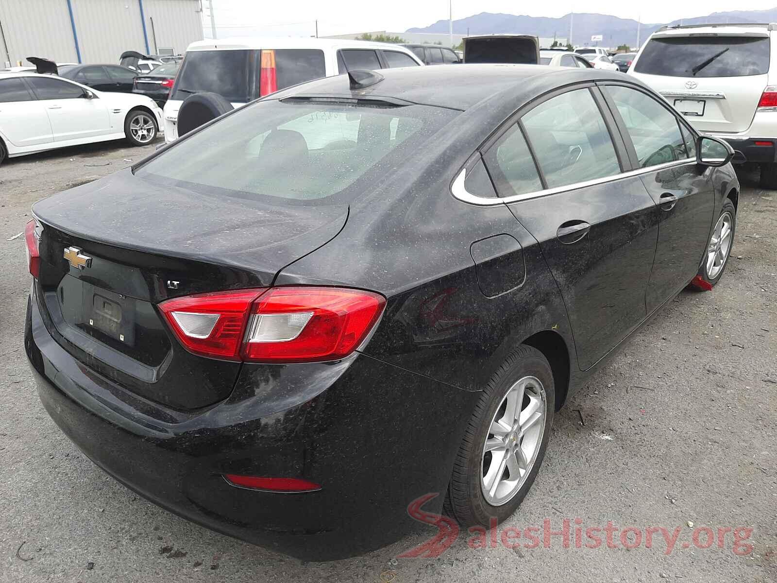 1G1BE5SM2J7164939 2018 CHEVROLET CRUZE