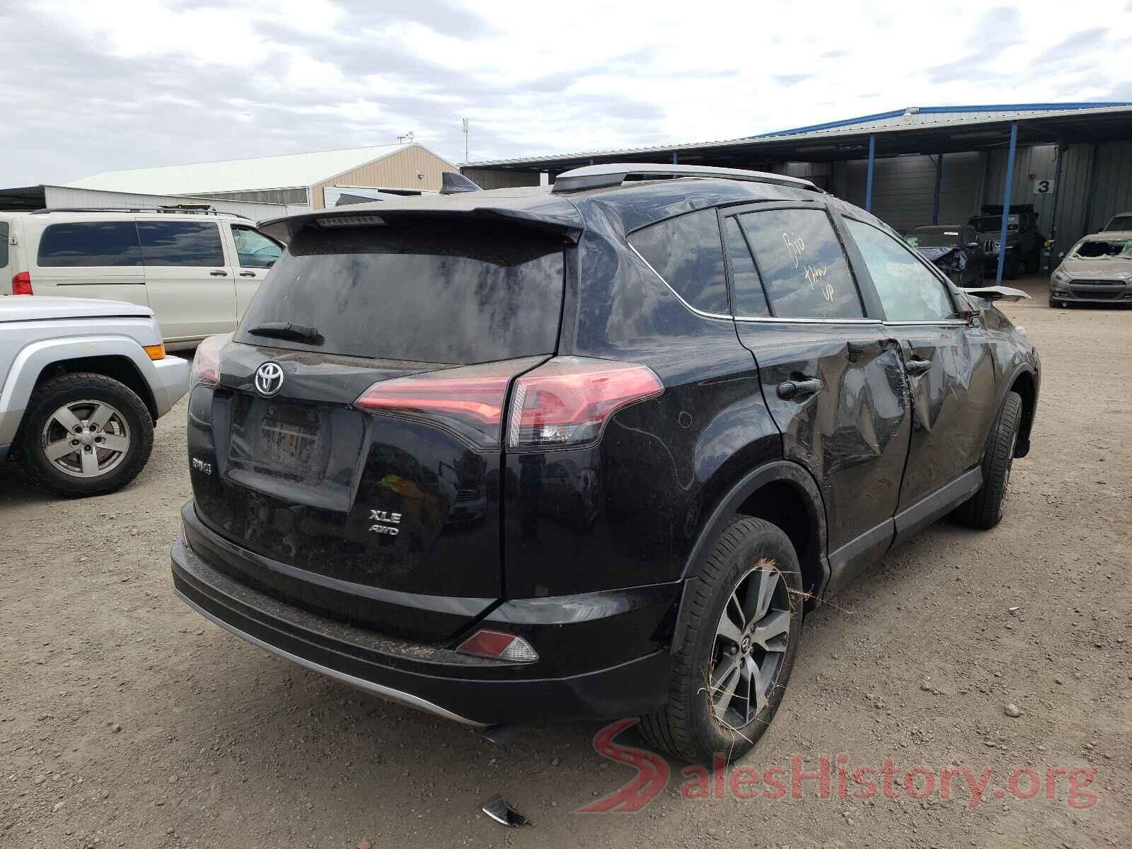 2T3RFREV3JW796044 2018 TOYOTA RAV4