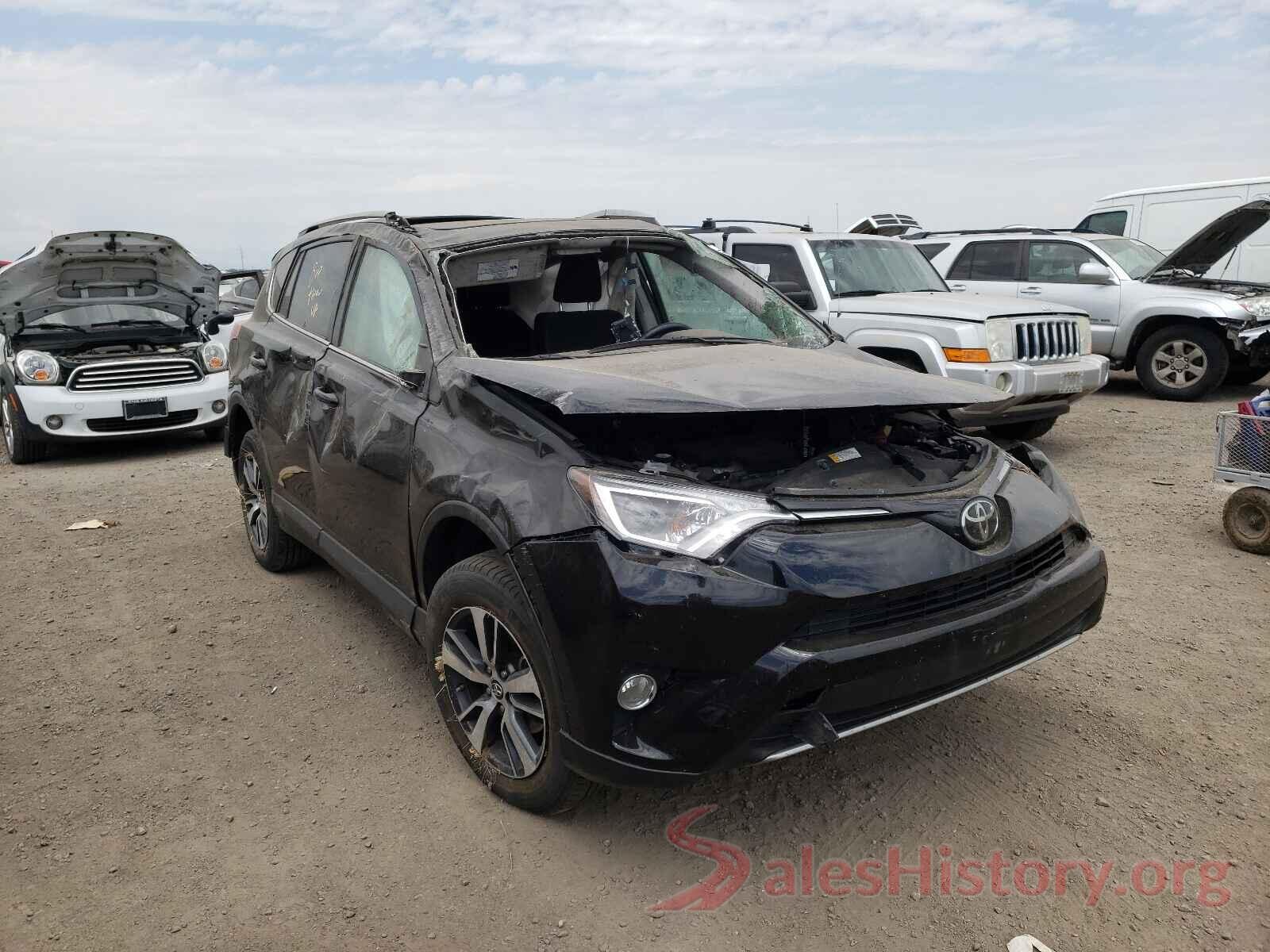 2T3RFREV3JW796044 2018 TOYOTA RAV4