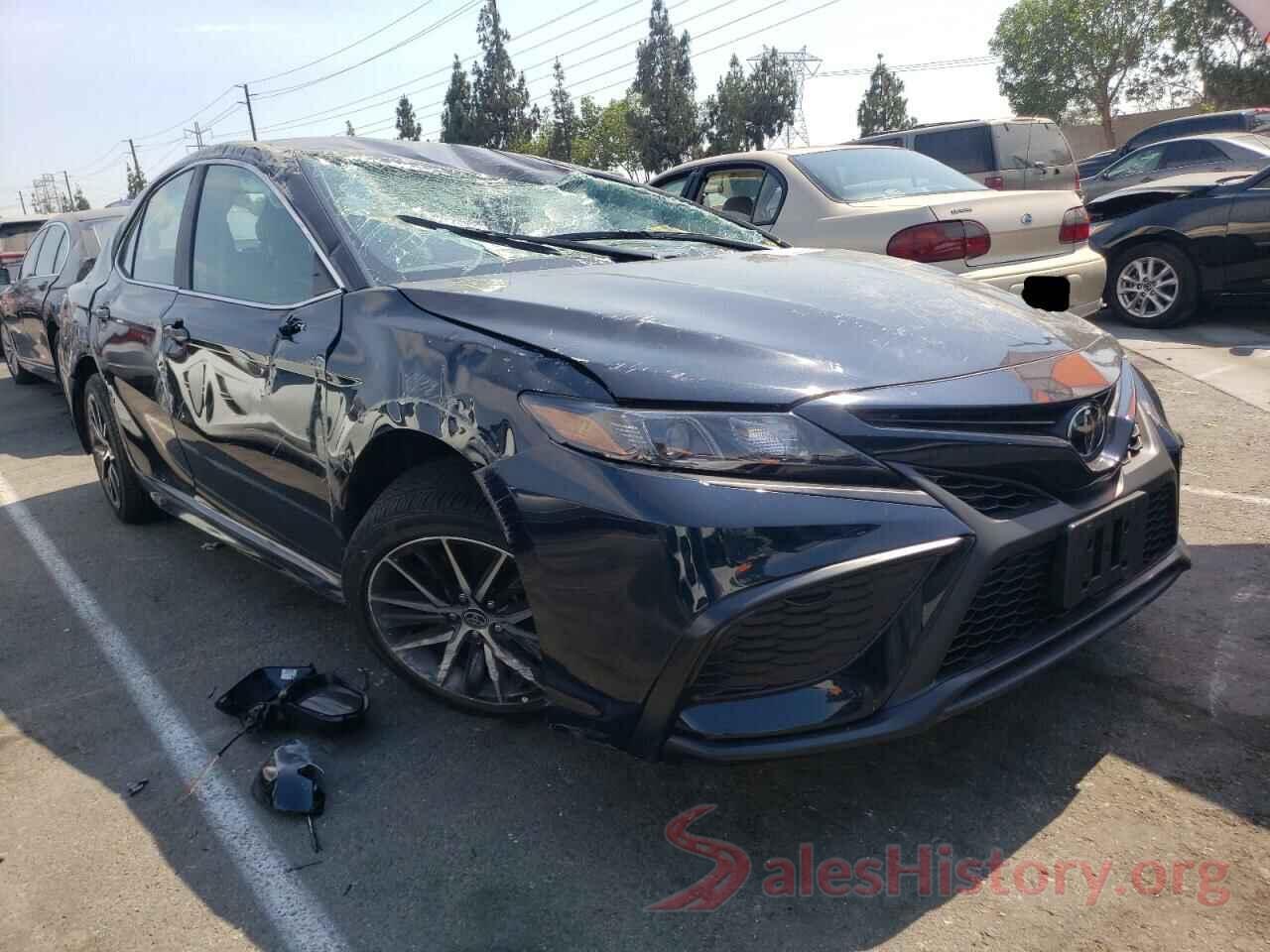 4T1G11AK1MU432933 2021 TOYOTA CAMRY