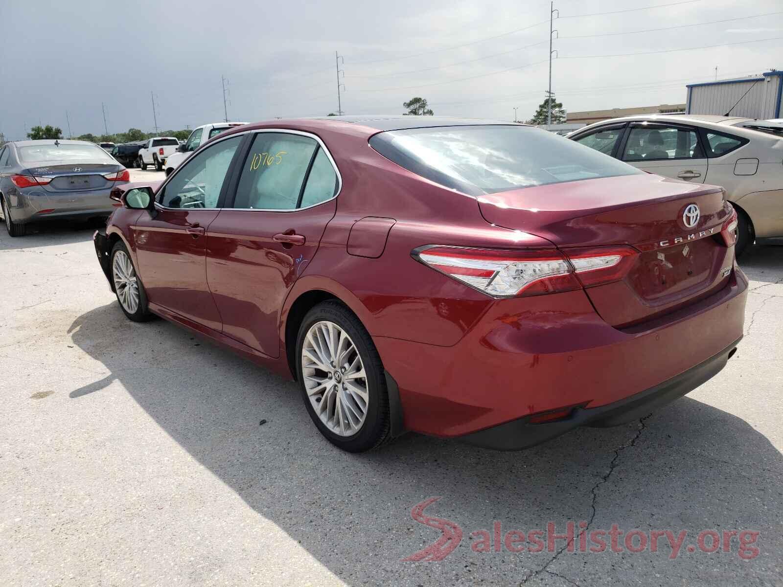 4T1B11HK8JU561134 2018 TOYOTA CAMRY