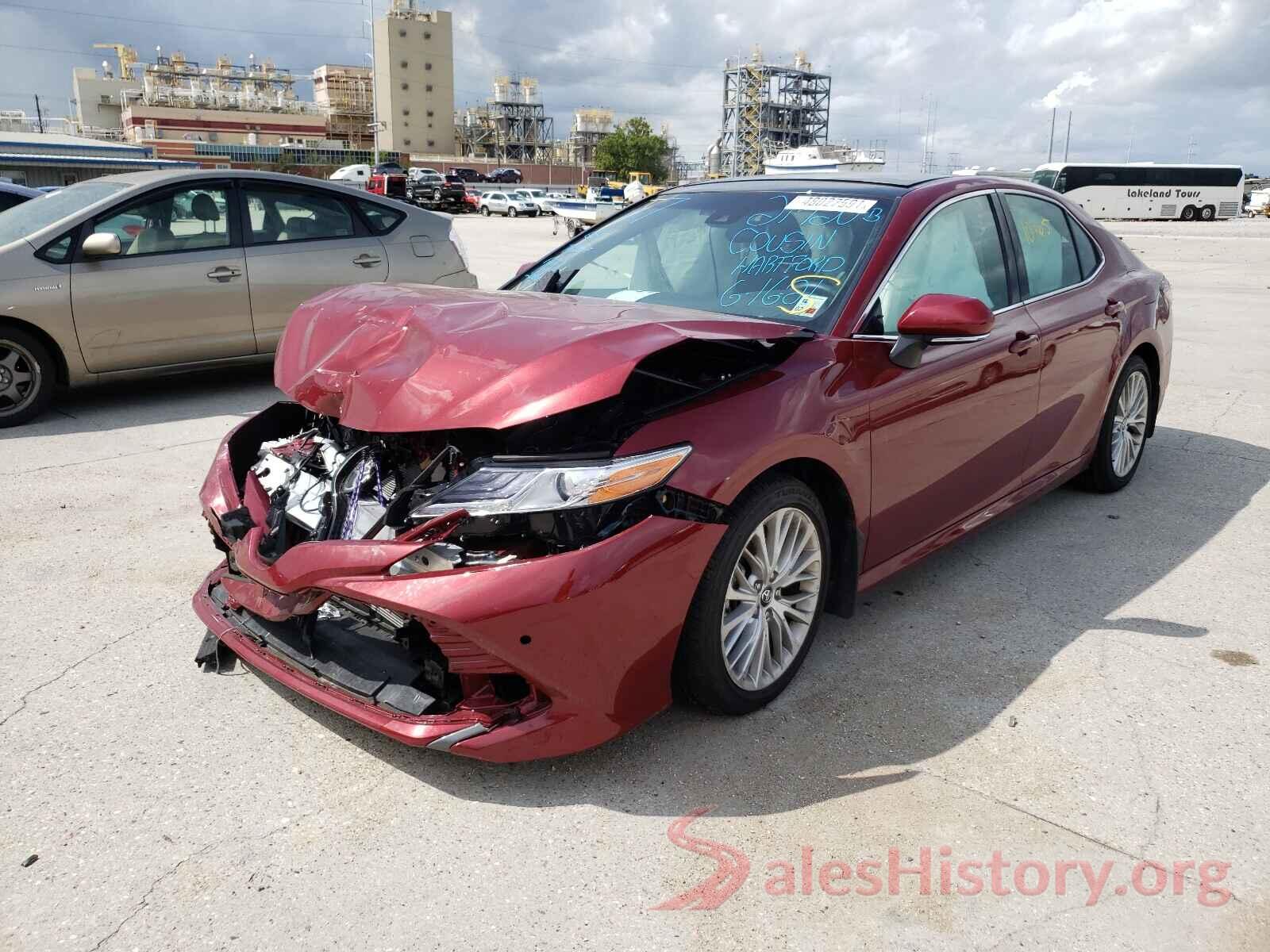 4T1B11HK8JU561134 2018 TOYOTA CAMRY