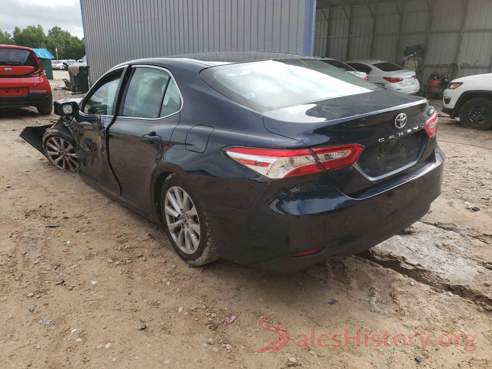 4T1B11HK2JU588099 2018 TOYOTA CAMRY