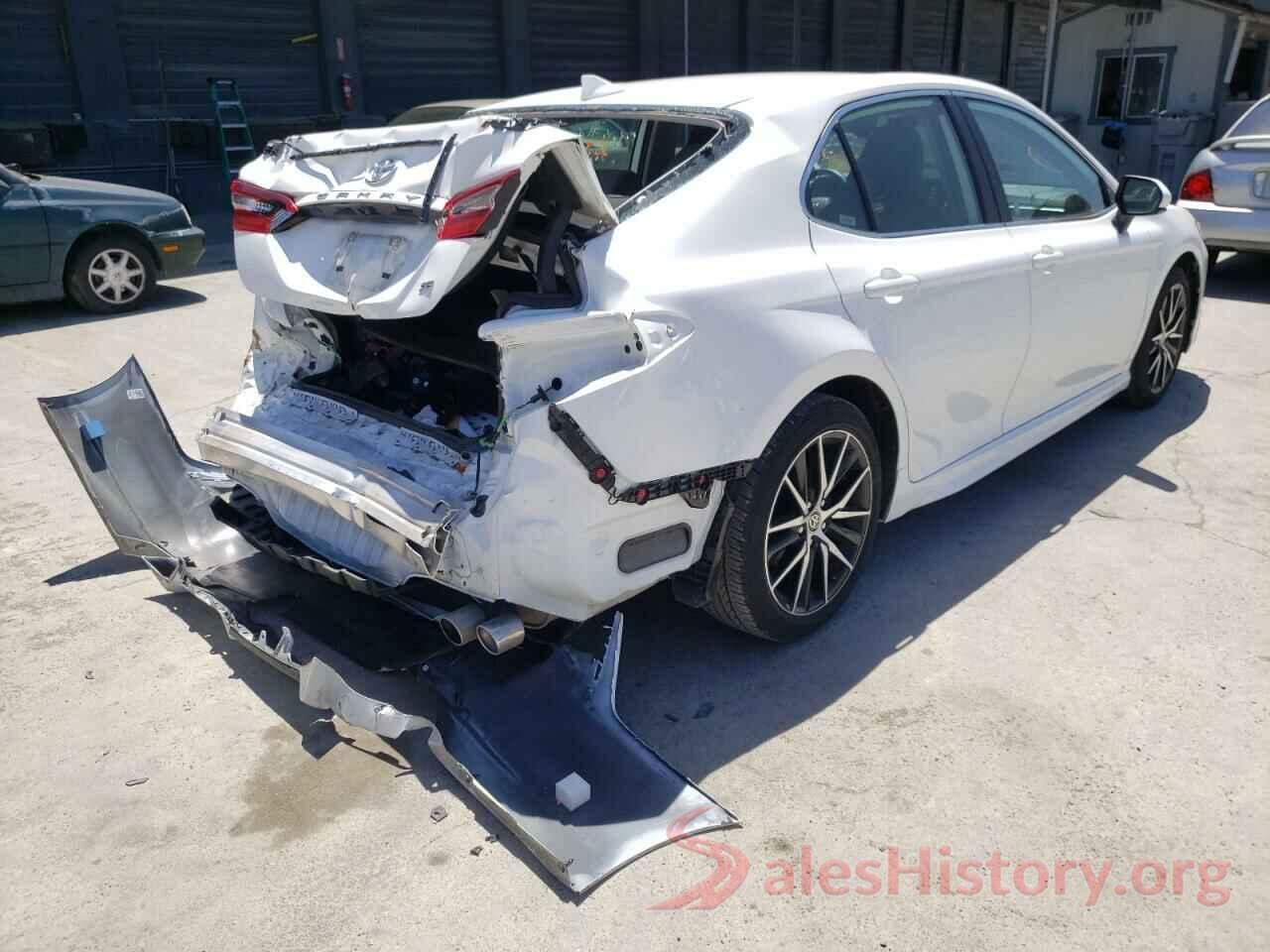 4T1G11AK0MU467009 2021 TOYOTA CAMRY