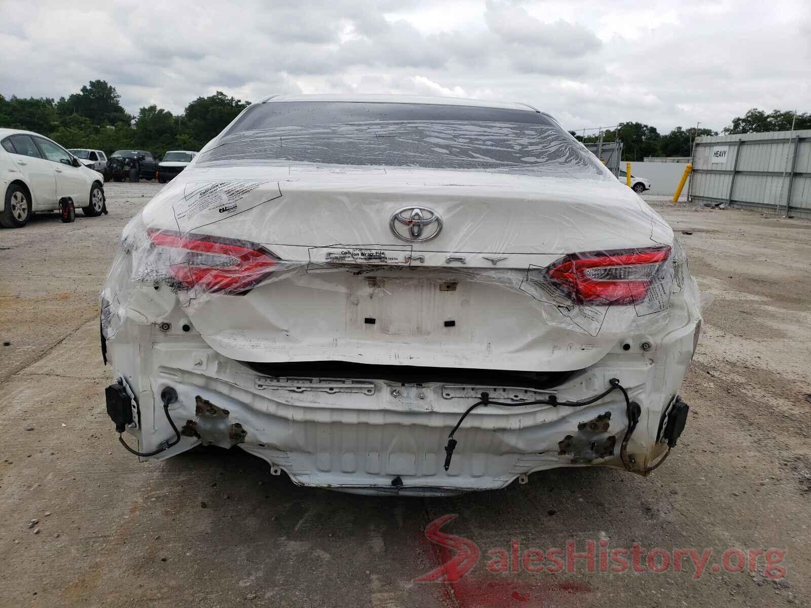 JTNB11HK1J3001087 2018 TOYOTA CAMRY