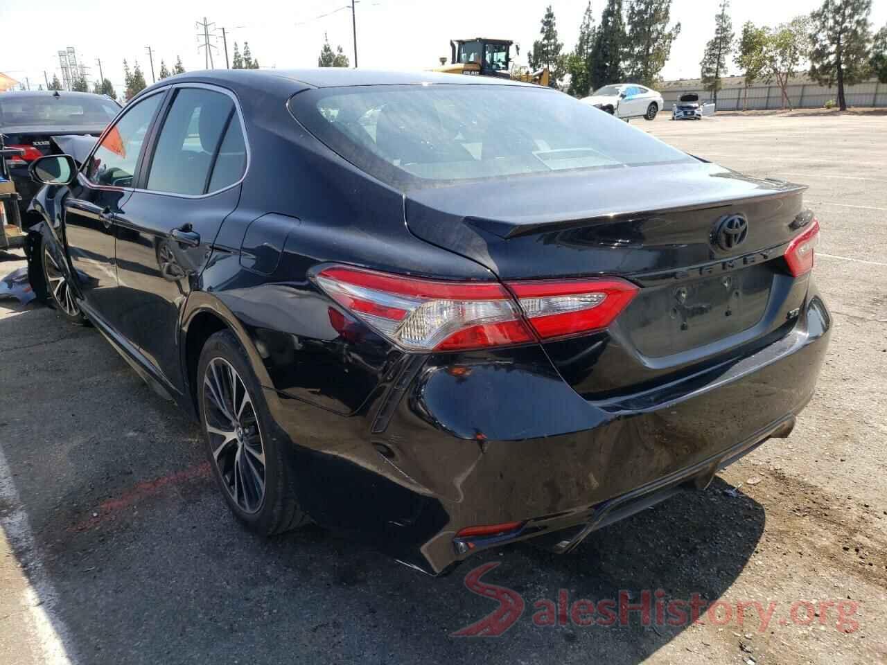 4T1B11HK4JU594762 2018 TOYOTA CAMRY