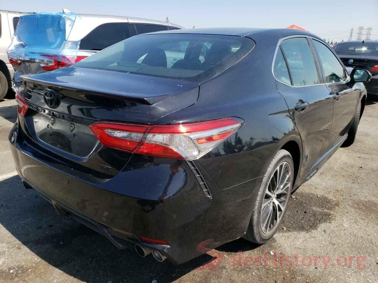 4T1B11HK4JU594762 2018 TOYOTA CAMRY