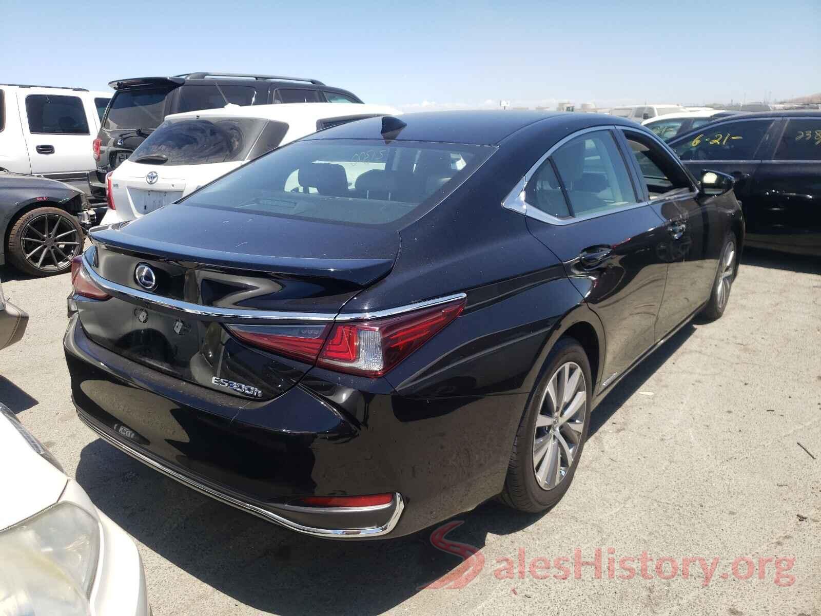 58AD21B17LU004457 2020 LEXUS ES300