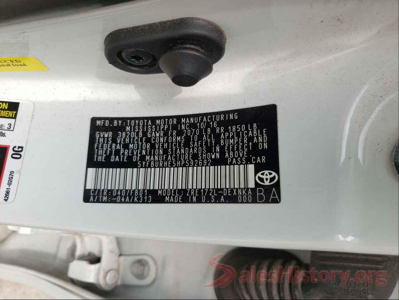 5YFBURHE5HP592692 2017 TOYOTA COROLLA