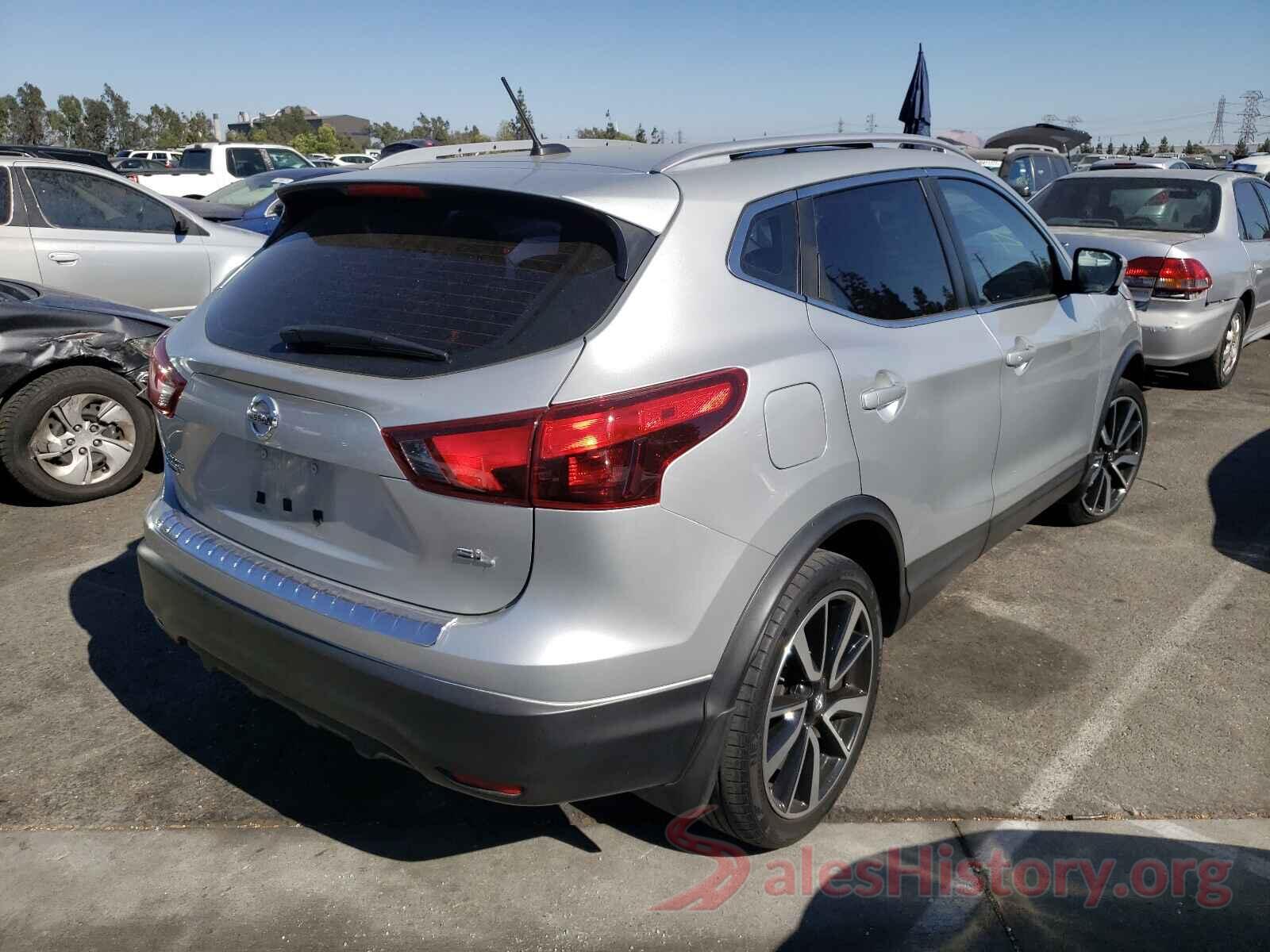 JN1BJ1CP5HW012368 2017 NISSAN ROGUE