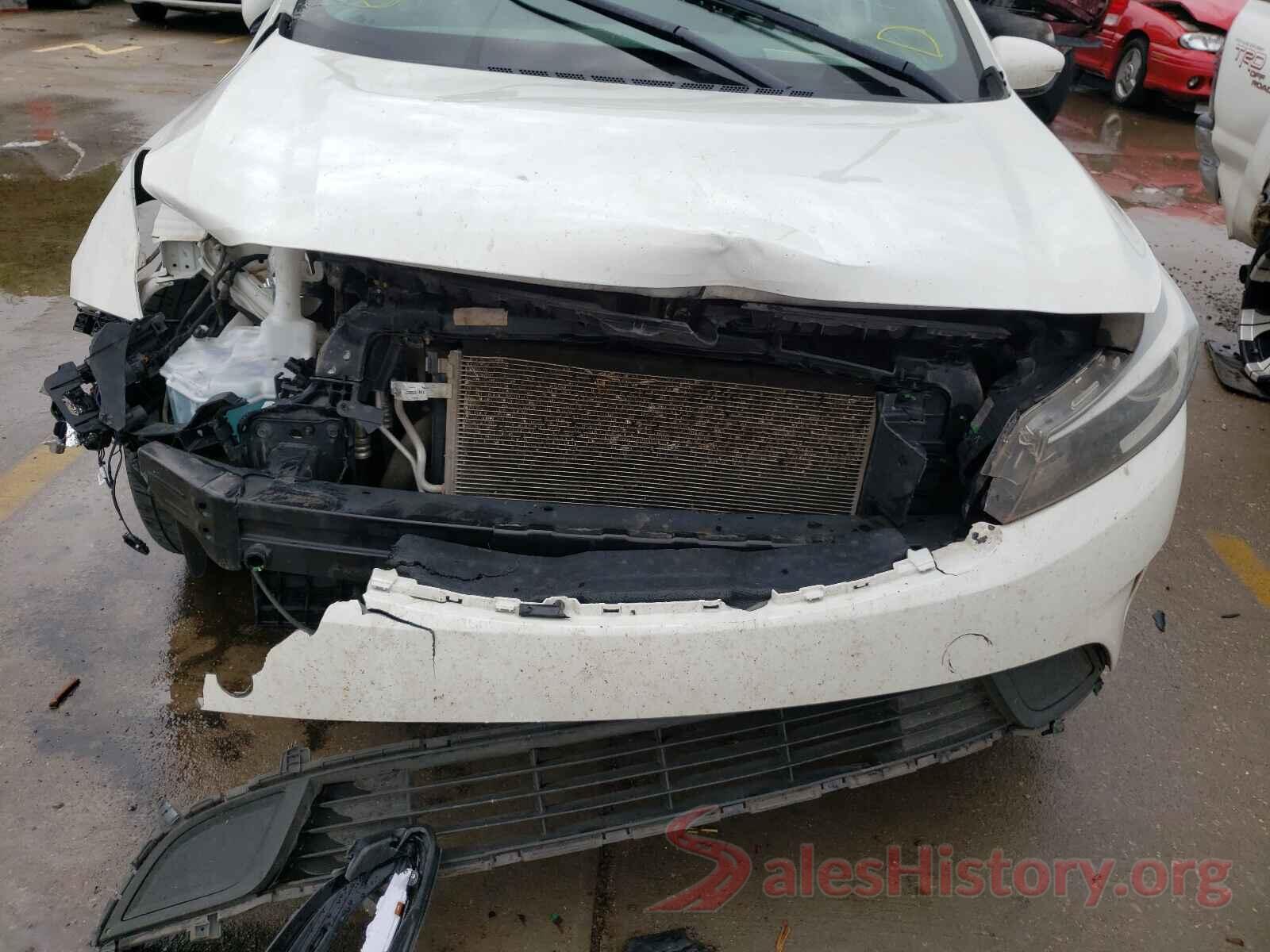 3KPFK4A7XHE053136 2017 KIA FORTE