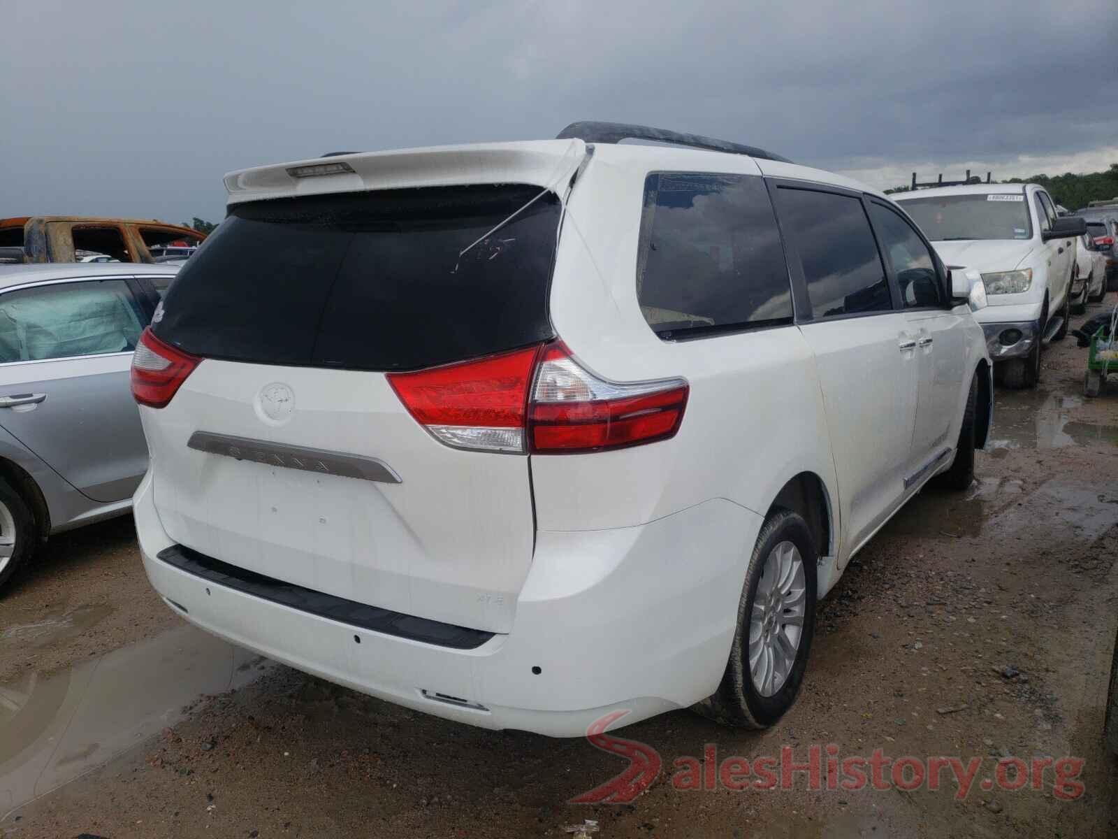 5TDYZ3DC2HS832902 2017 TOYOTA SIENNA