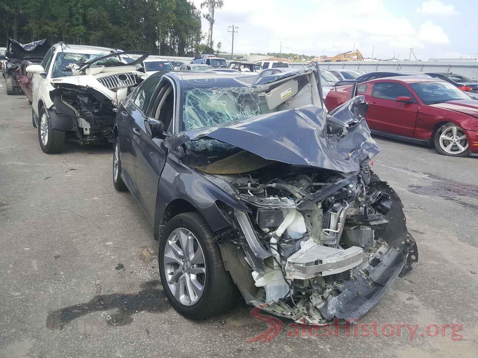 1HGCV1F13KA135329 2019 HONDA ACCORD