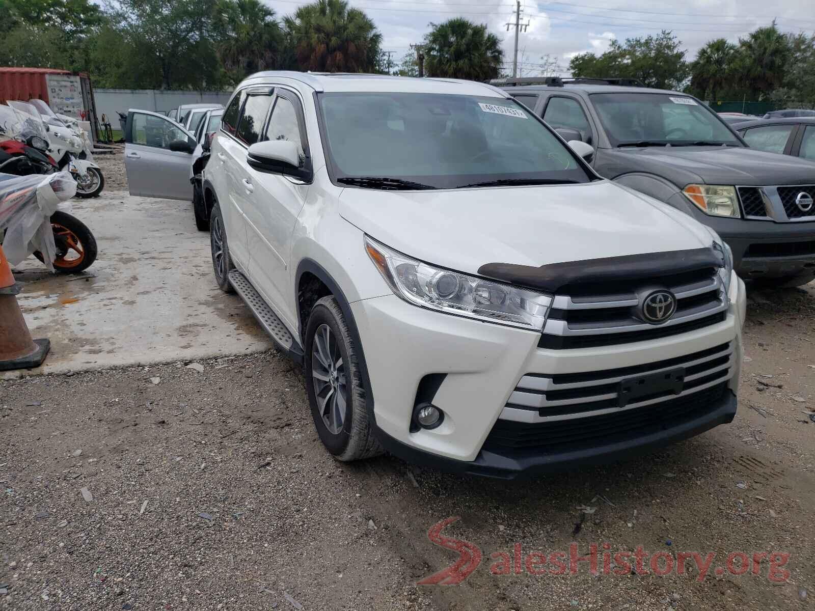 5TDKZRFH4JS529370 2018 TOYOTA HIGHLANDER