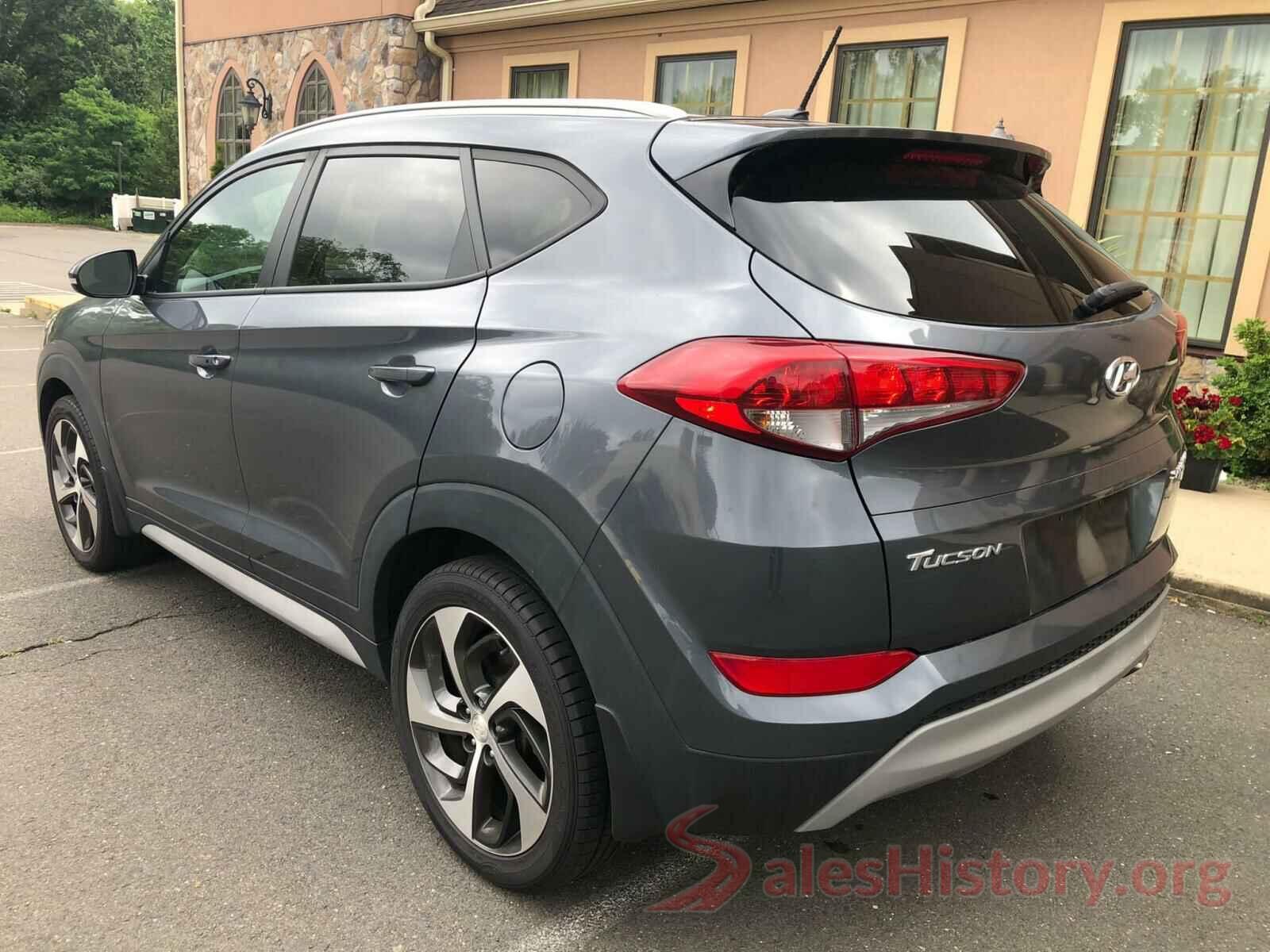 KM8J3CA21HU415373 2017 HYUNDAI TUCSON