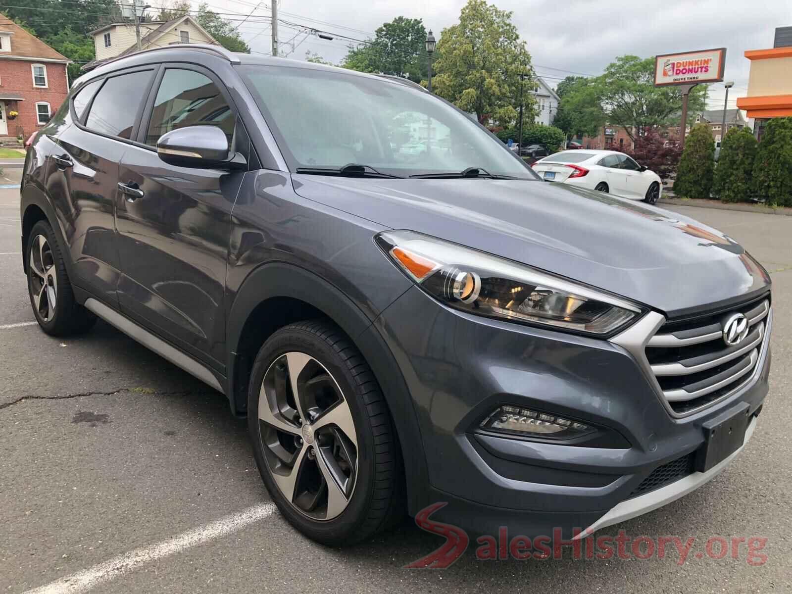 KM8J3CA21HU415373 2017 HYUNDAI TUCSON