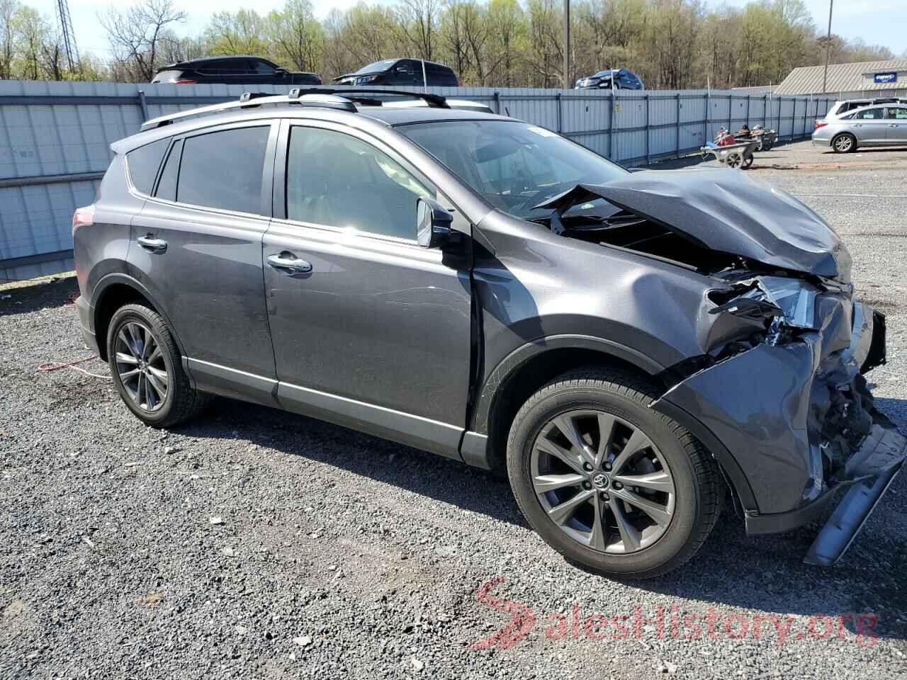 JTMDFREV0JJ202633 2018 TOYOTA RAV4