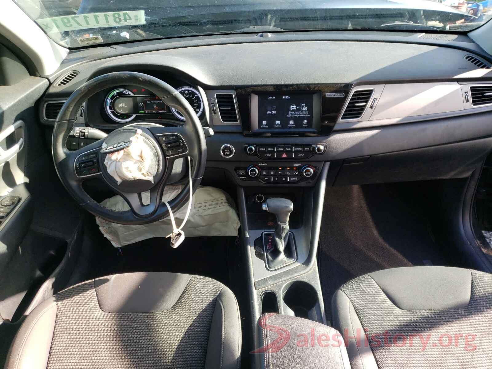 KNDCB3LC6H5073984 2017 KIA NIRO