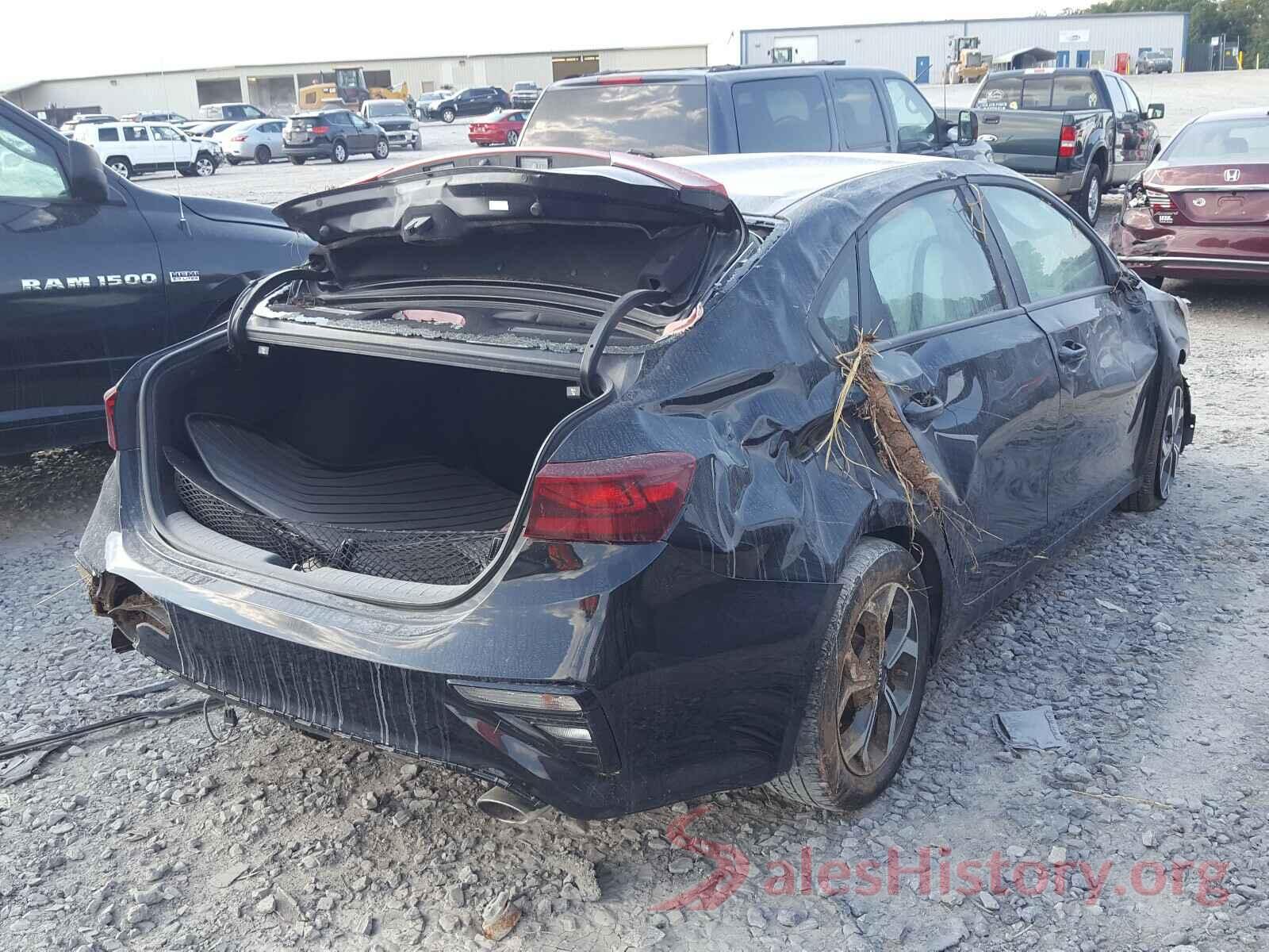 3KPF24AD8KE044545 2019 KIA FORTE