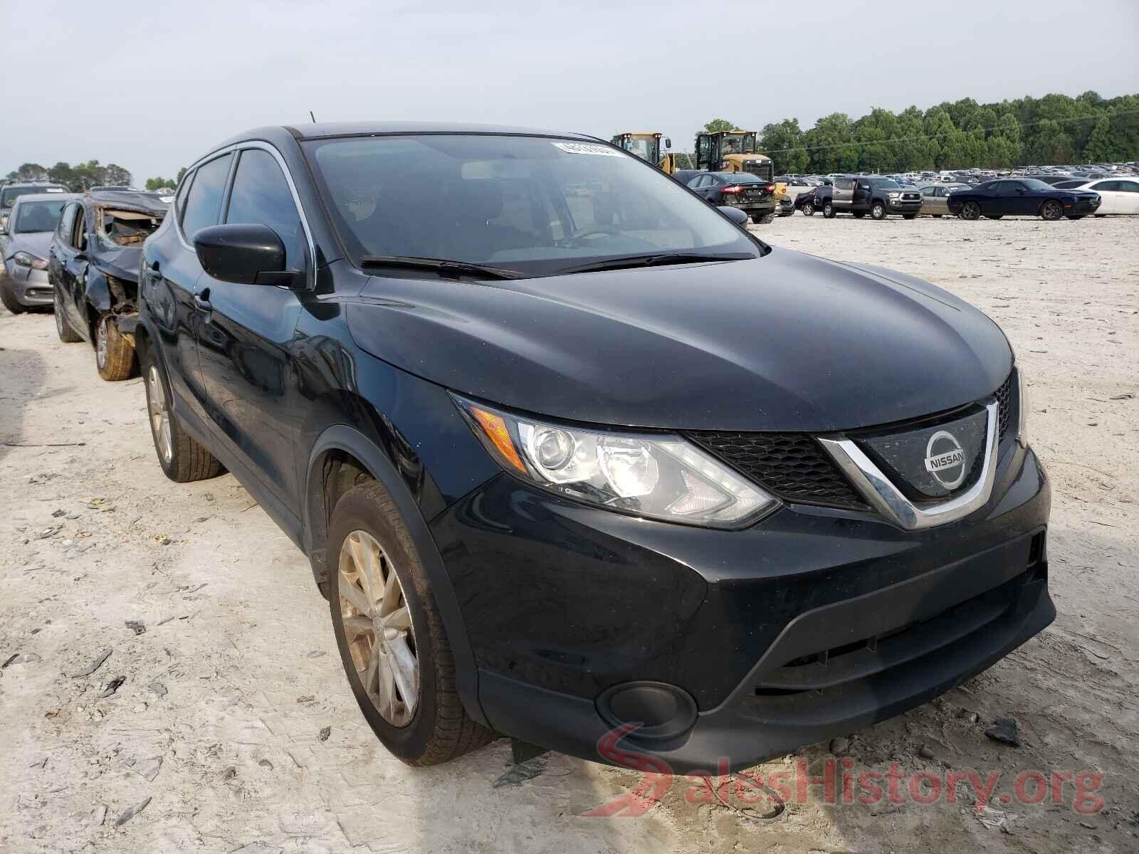 JN1BJ1CP0JW500746 2018 NISSAN ROGUE