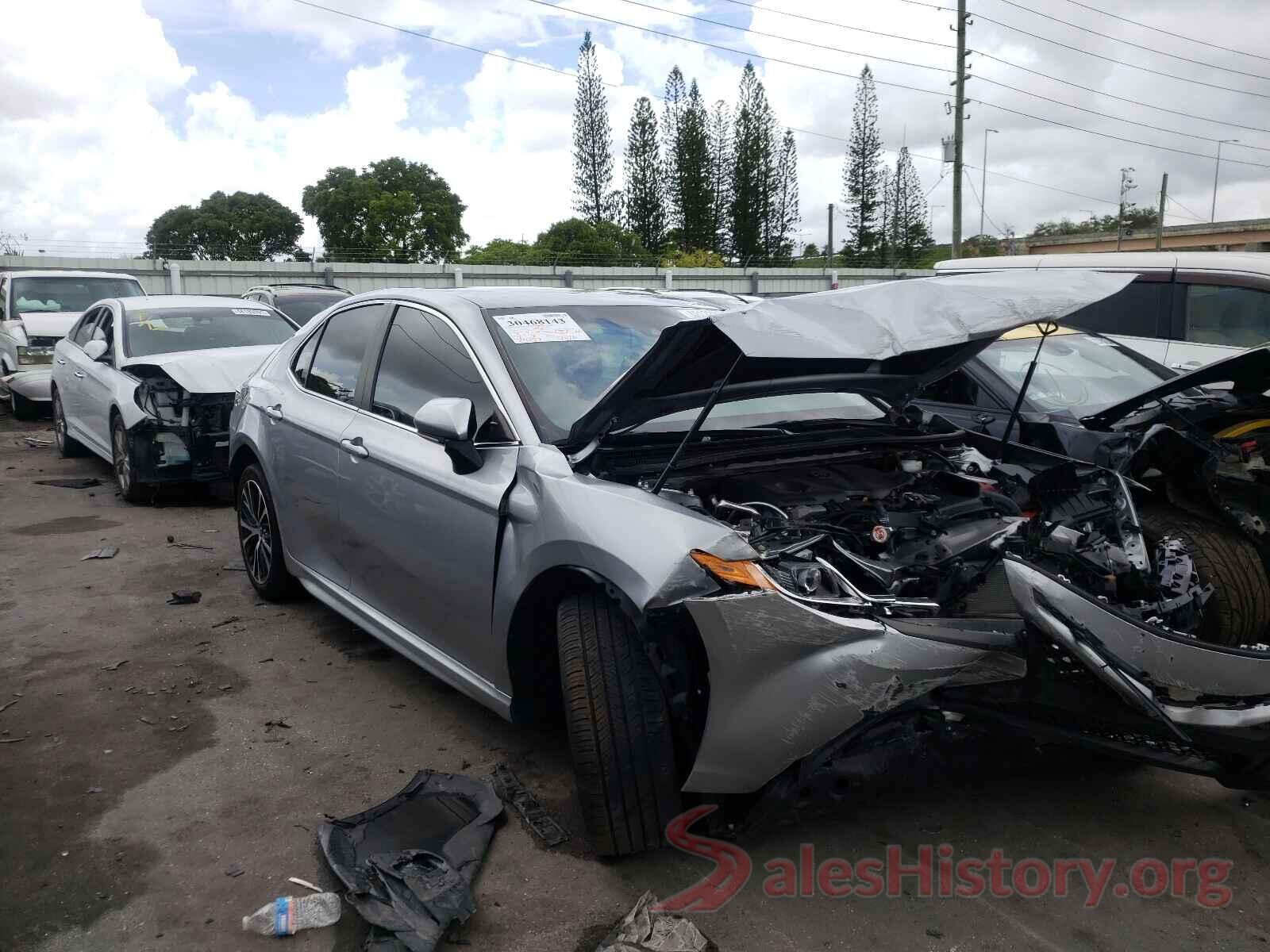 4T1B11HK3JU673436 2018 TOYOTA CAMRY