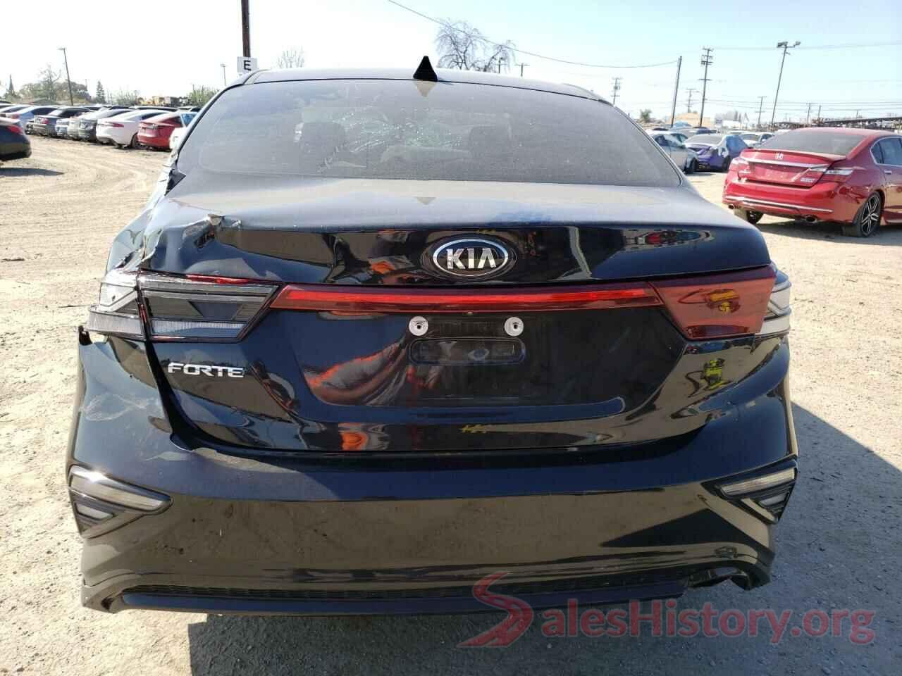 3KPF24AD7KE115752 2019 KIA FORTE